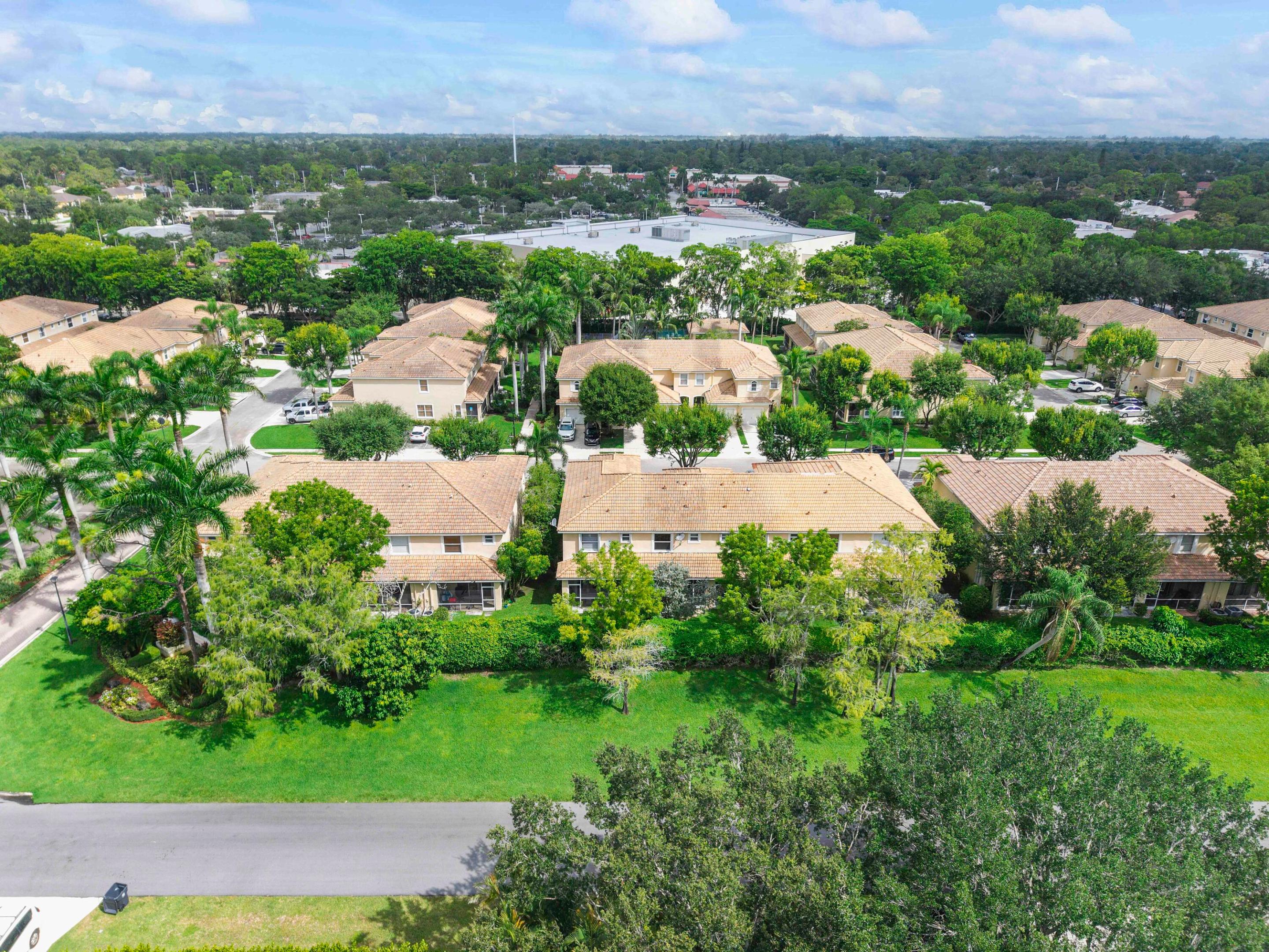 13804 Creston Place Property Photo 44