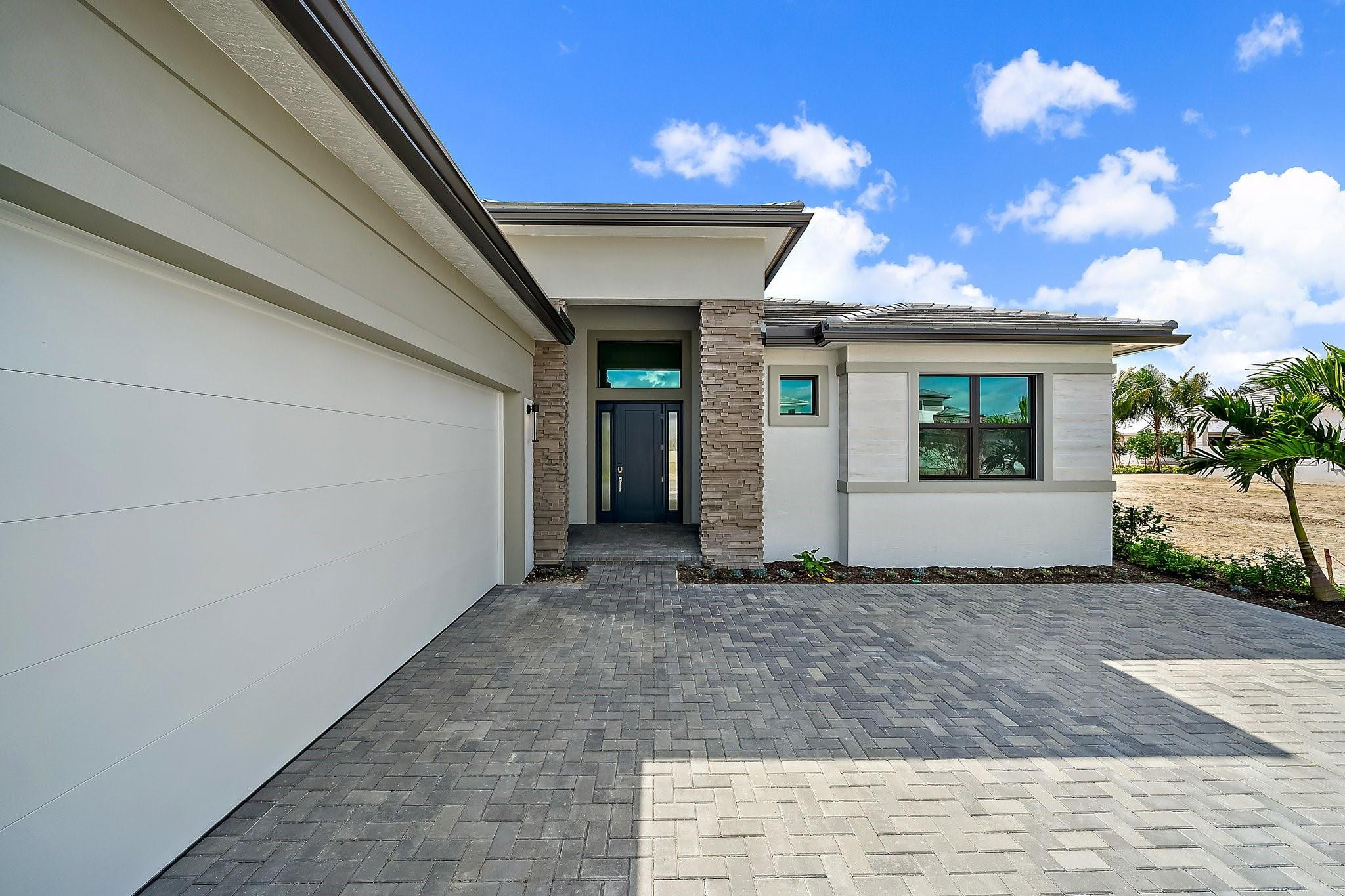 9513 St Germain Drive Property Photo 3