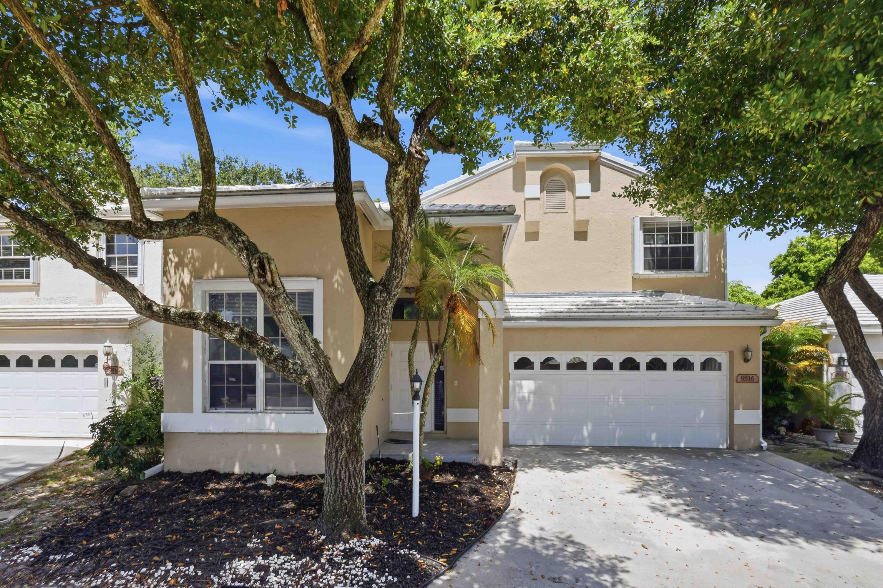 9516 NW 8TH Circle