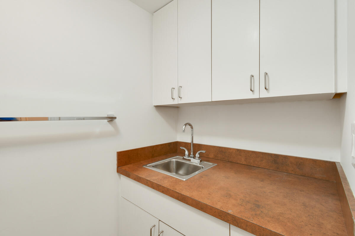123 Lakeshore Drive Ph45 Property Photo 26