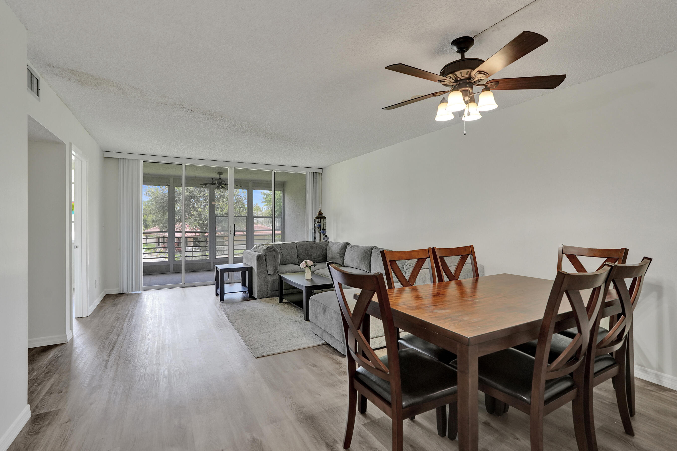 1920 Sabal Palm Drive 203 Property Photo 10