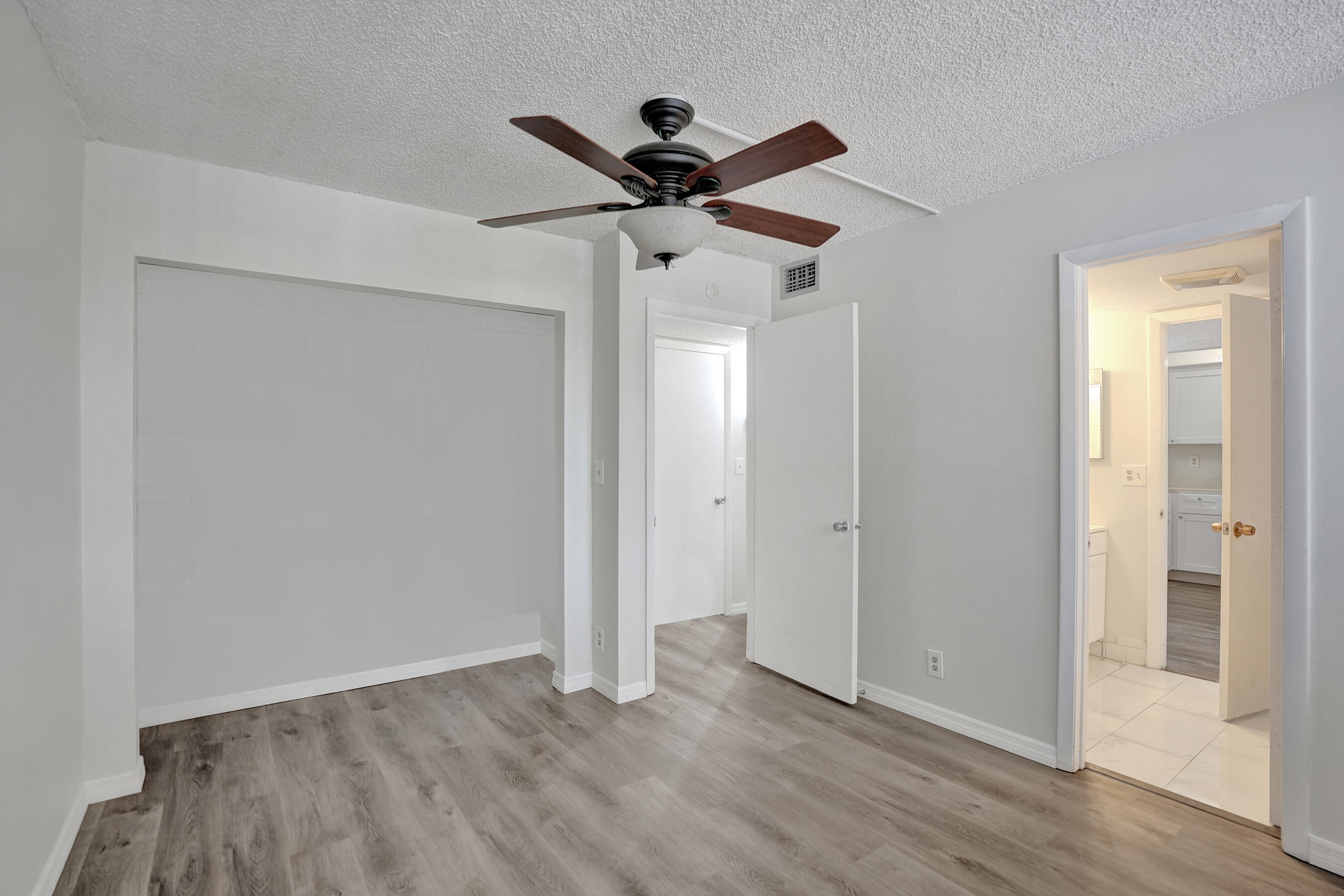 1920 Sabal Palm Drive 203 Property Photo 17