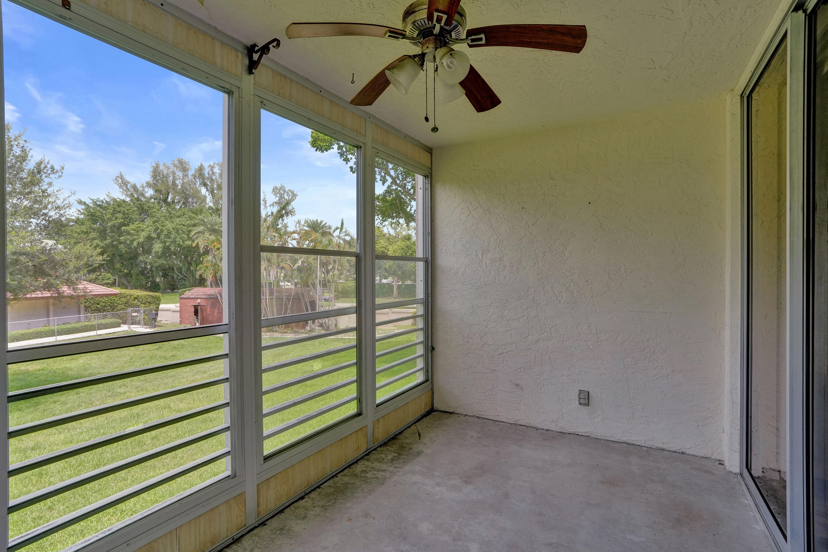 1920 Sabal Palm Drive 203 Property Photo 38
