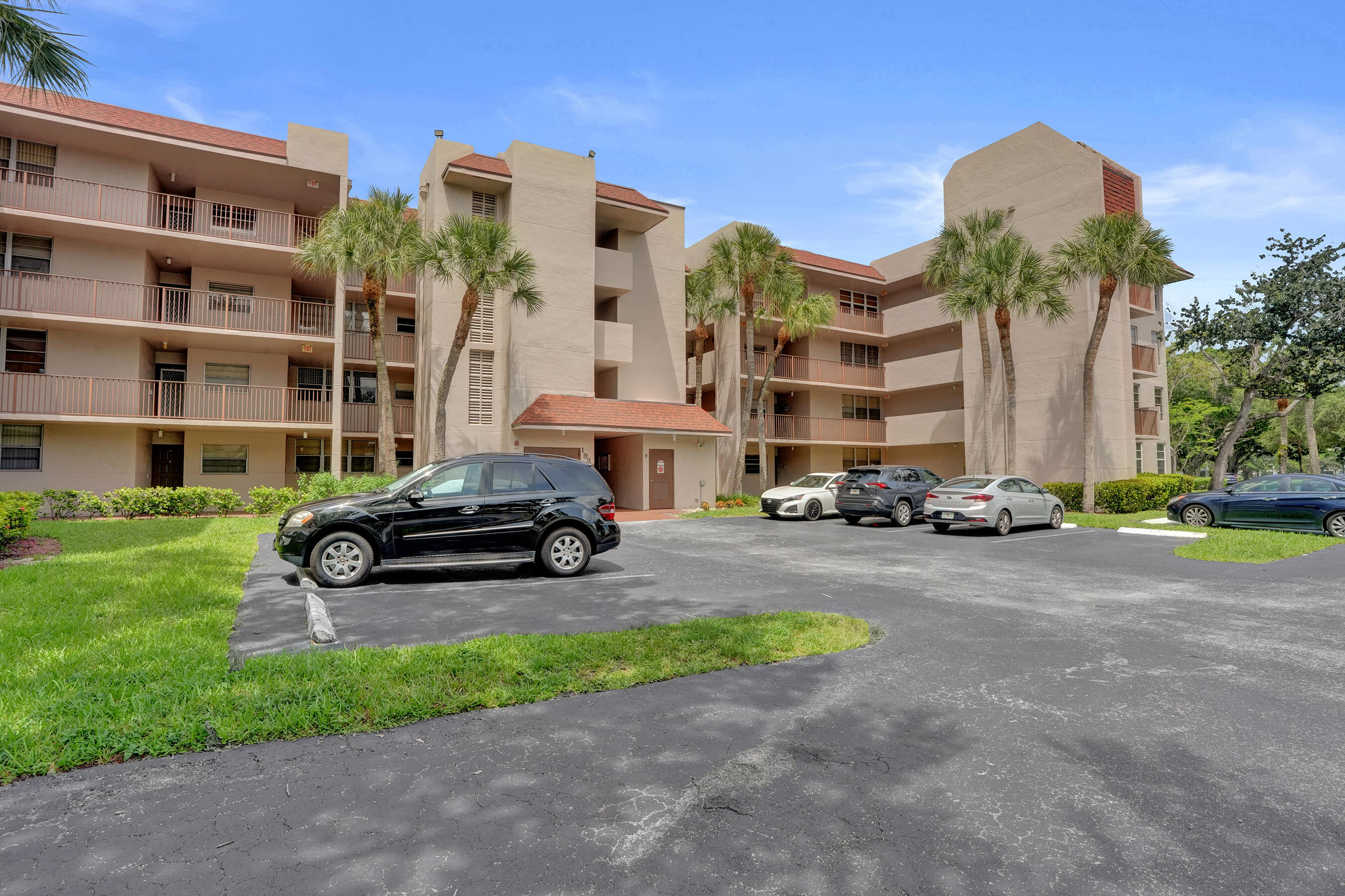 1920 Sabal Palm Drive 203 Property Photo 45