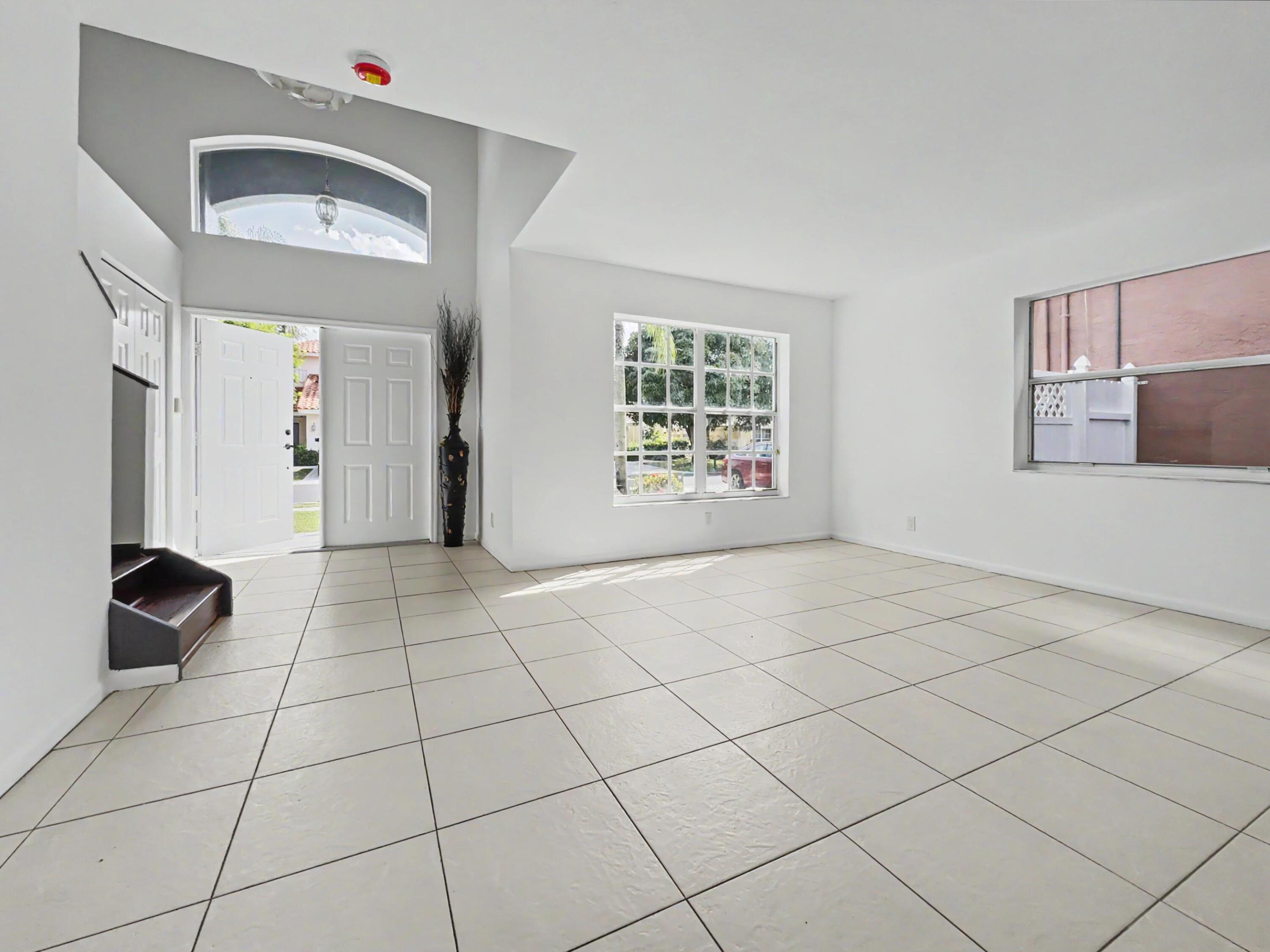 10133 Brookville Lane Property Photo 3