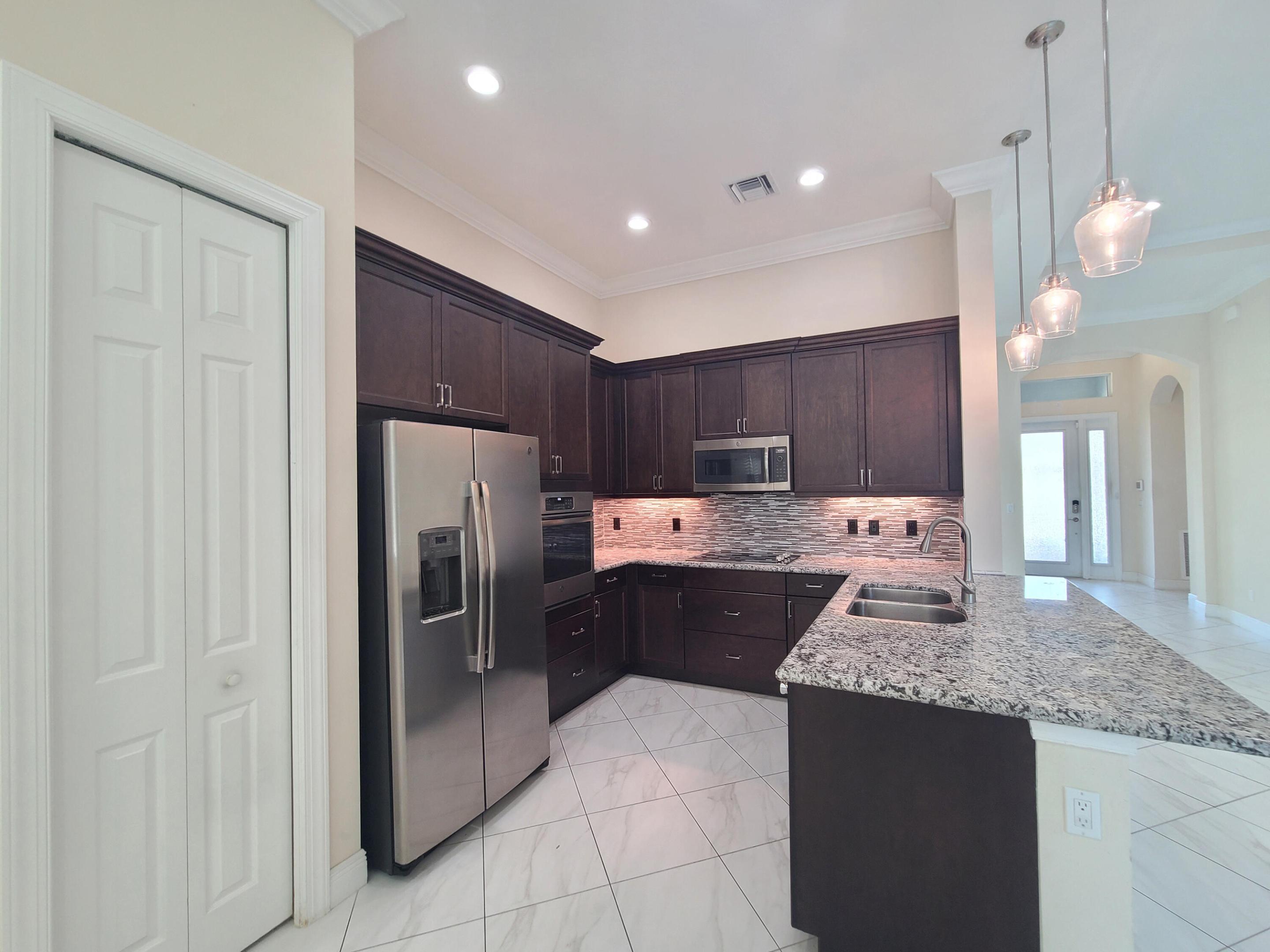 23038 Sw Accesi Way Property Photo 10