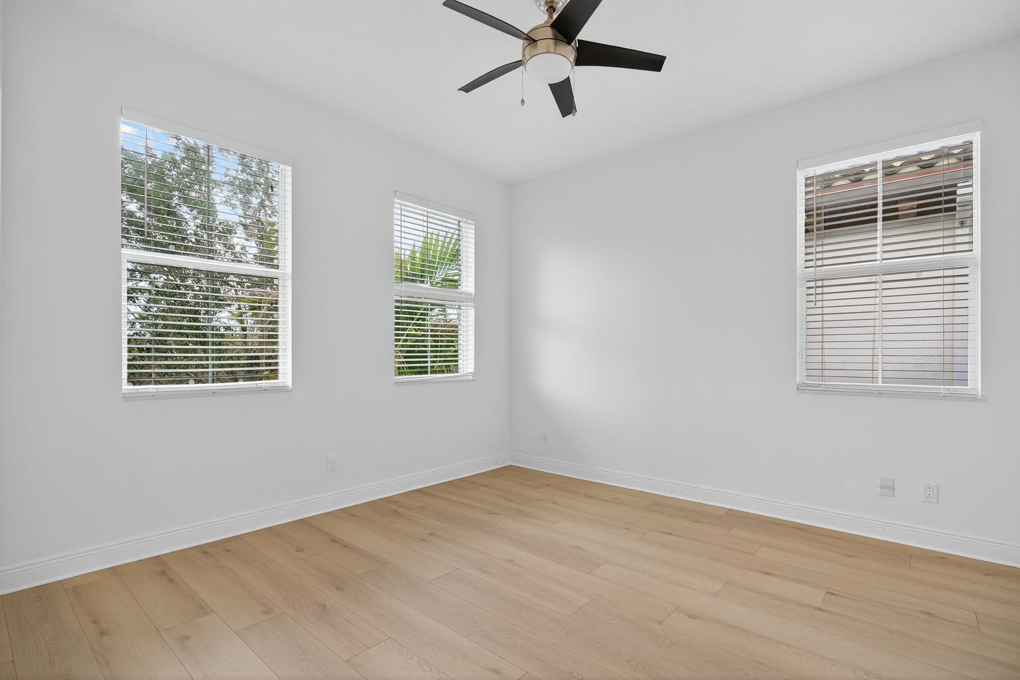 4029 Faraday Way Property Photo 25