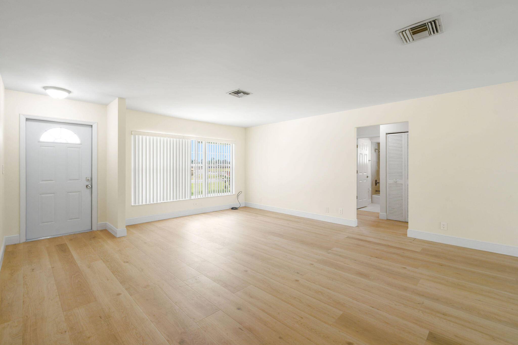 722 Se Arton Lane Property Photo 16
