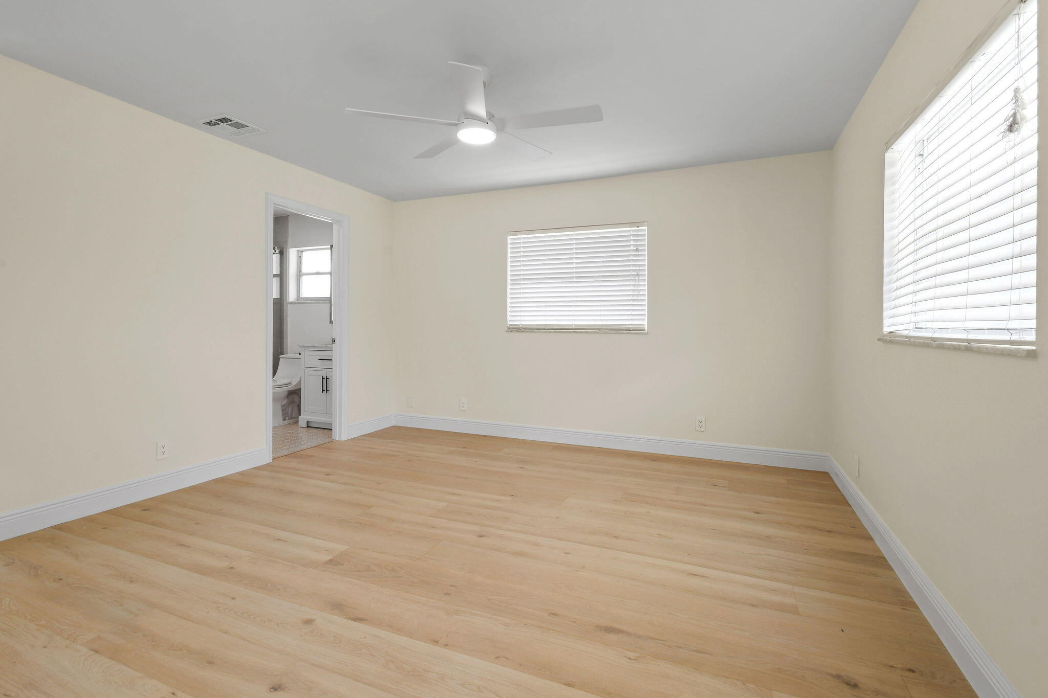 722 Se Arton Lane Property Photo 22