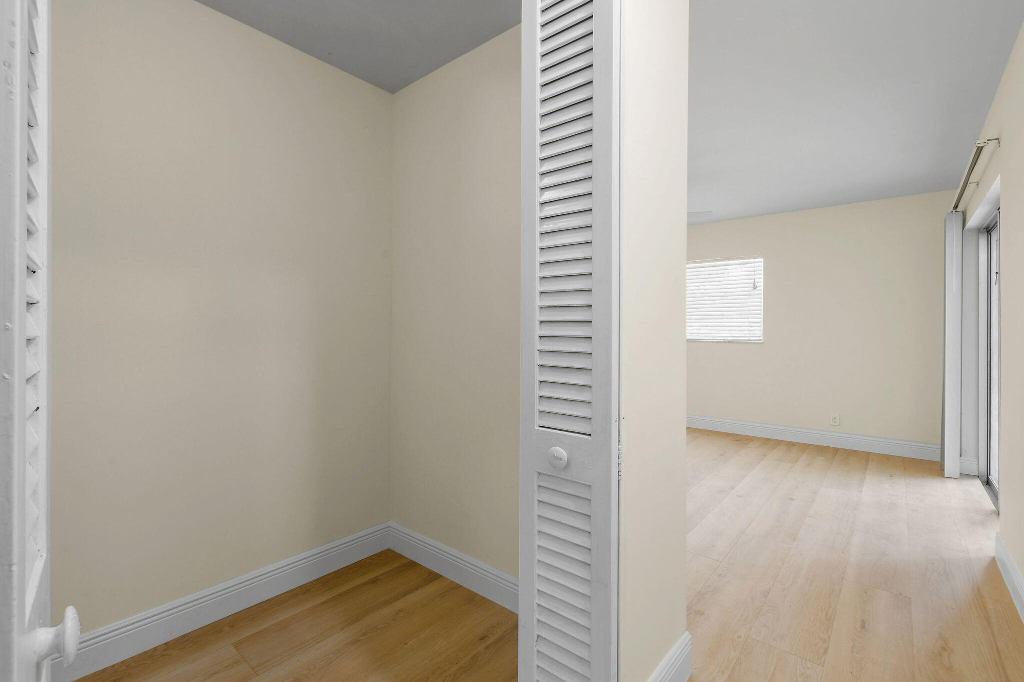 722 Se Arton Lane Property Photo 23