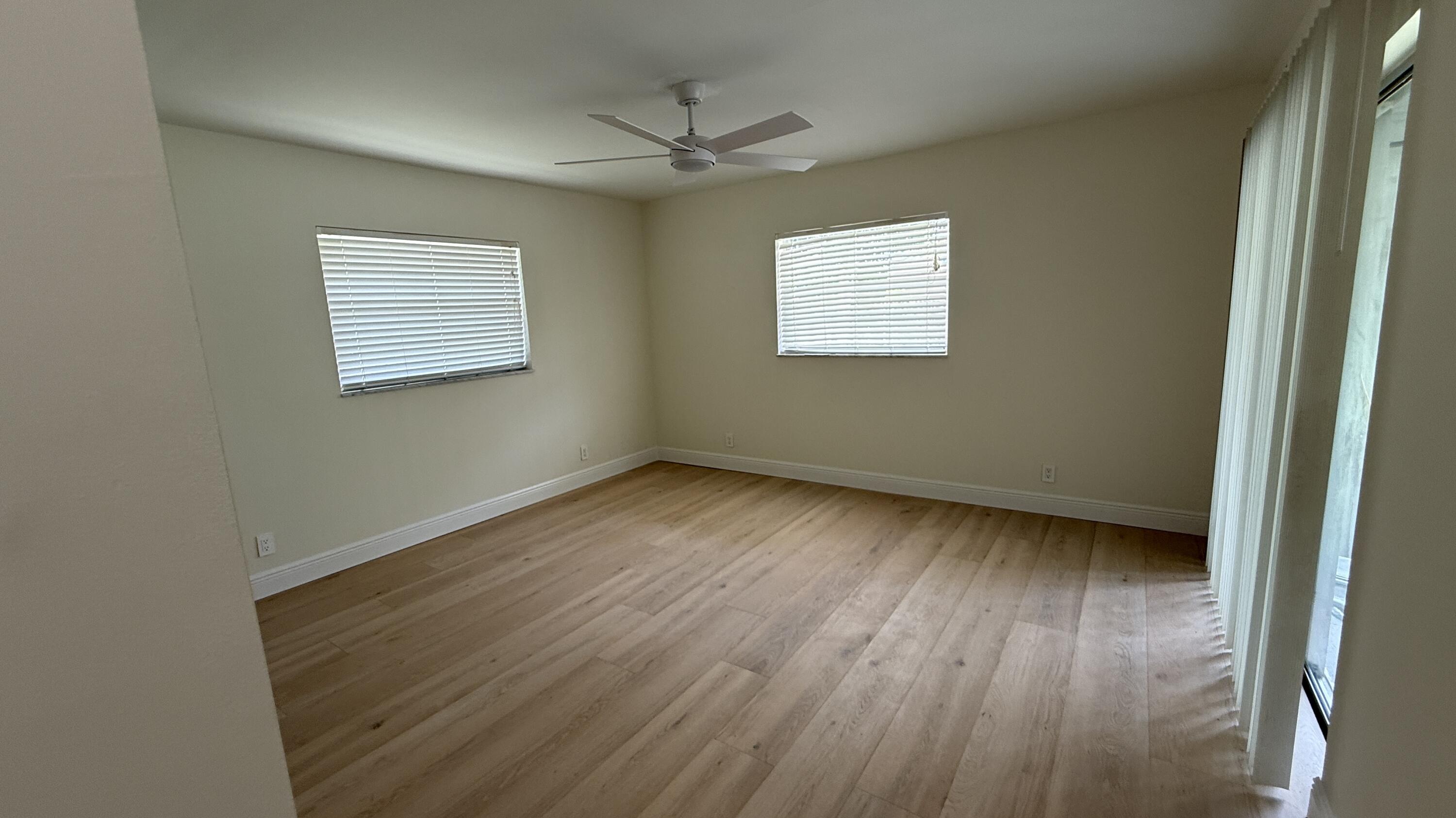 722 Se Arton Lane Property Photo 27