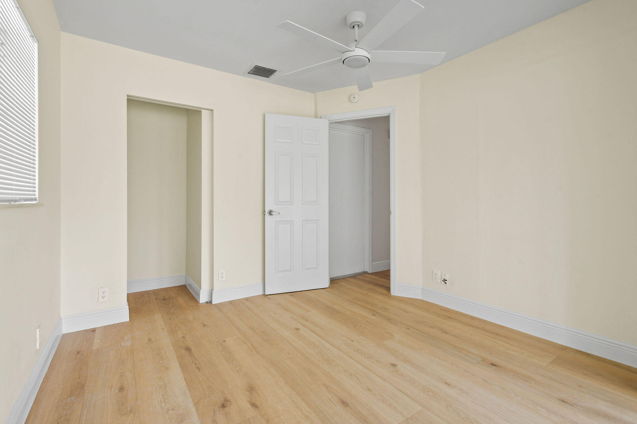 722 Se Arton Lane Property Photo 28