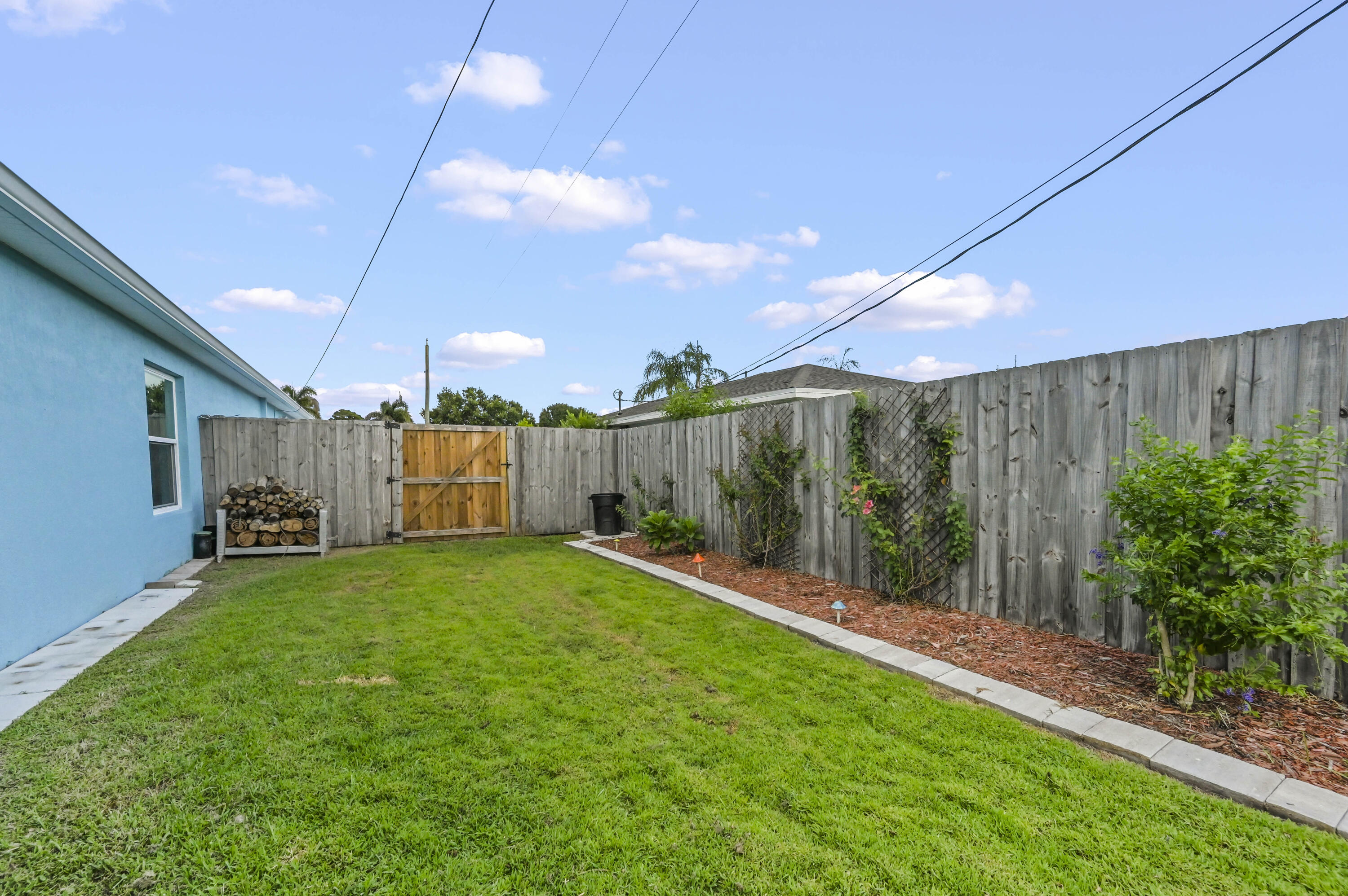 510 Sw Twig Avenue Property Photo 32