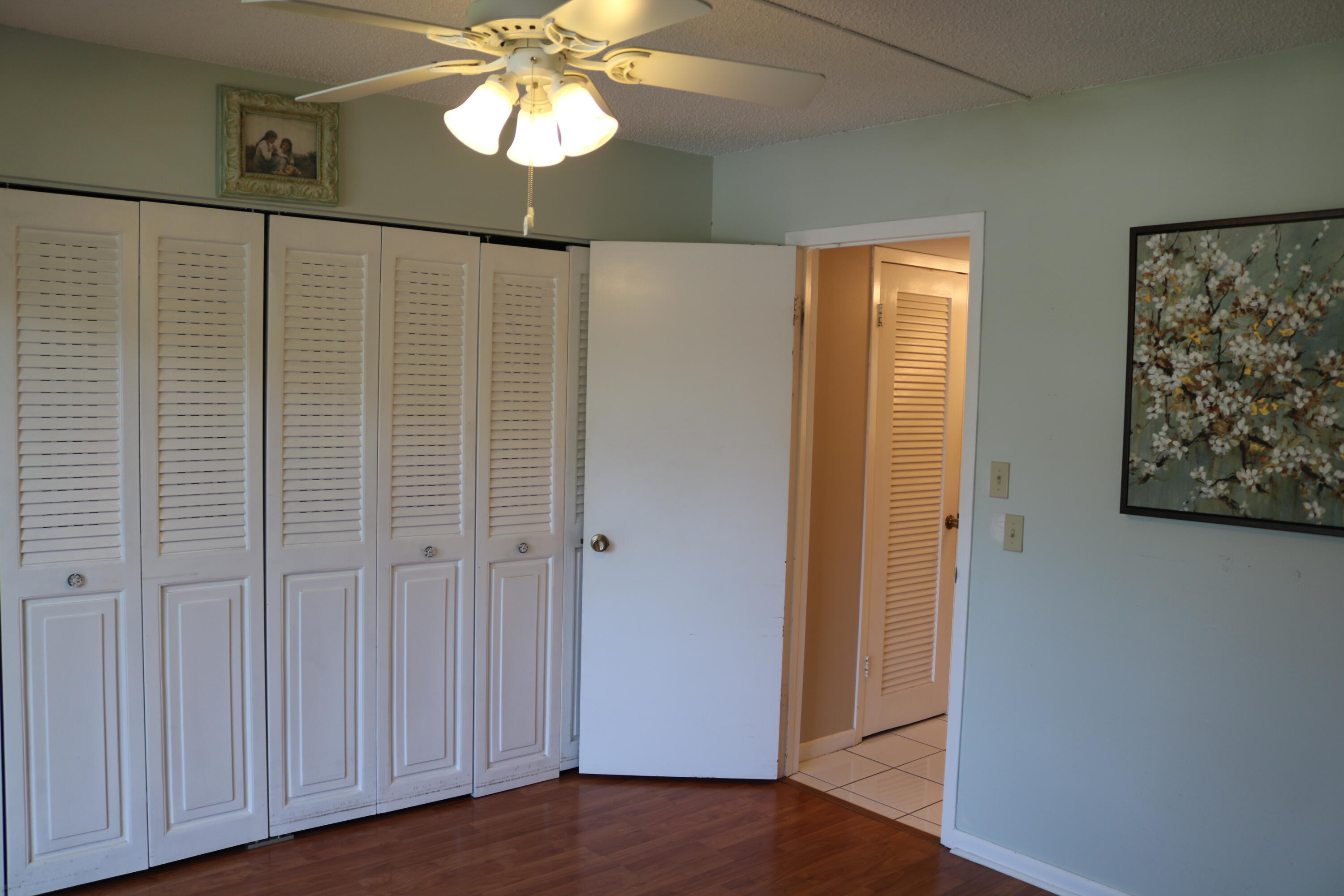 554 Mansfield N Property Photo 11