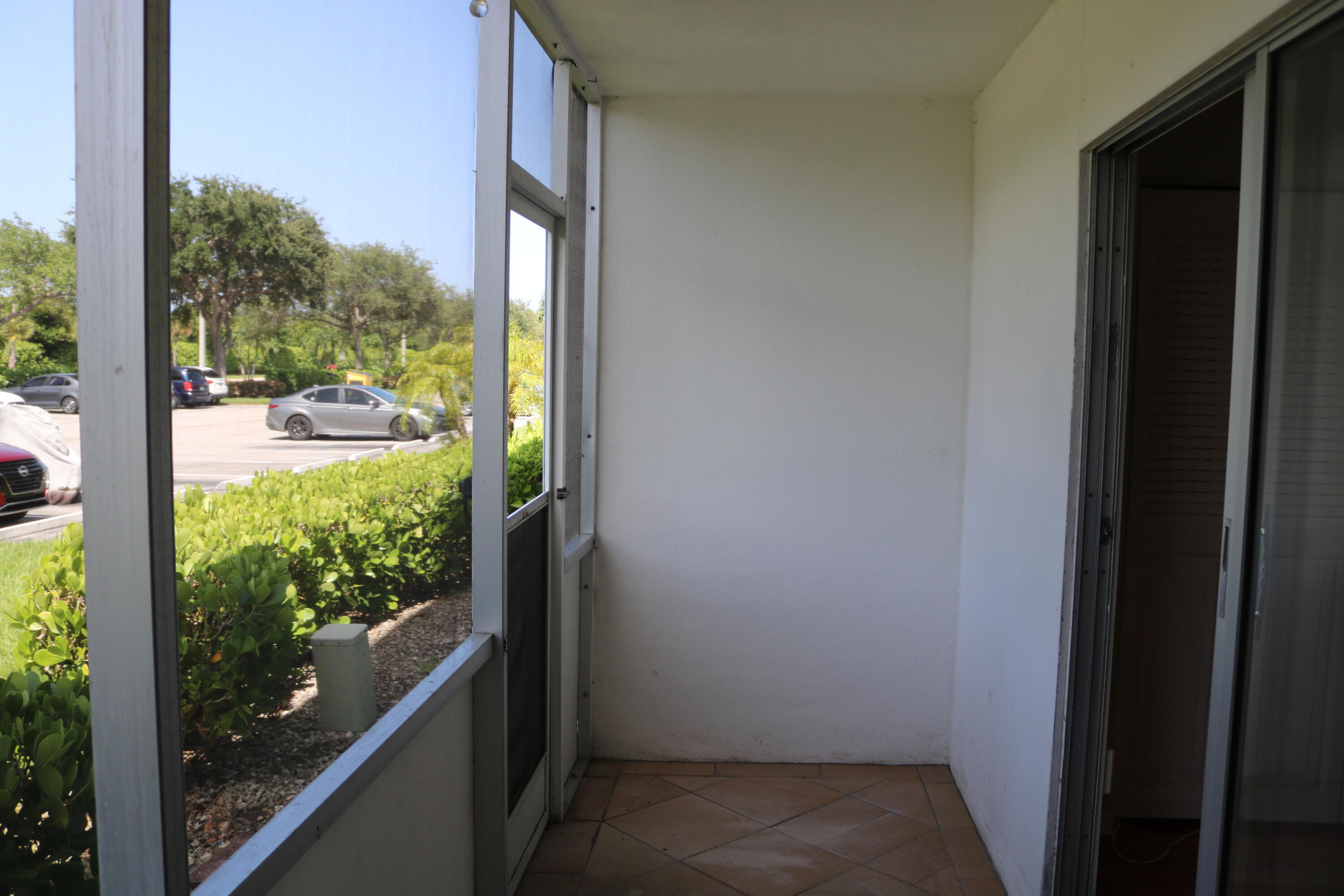 554 Mansfield N Property Photo 15