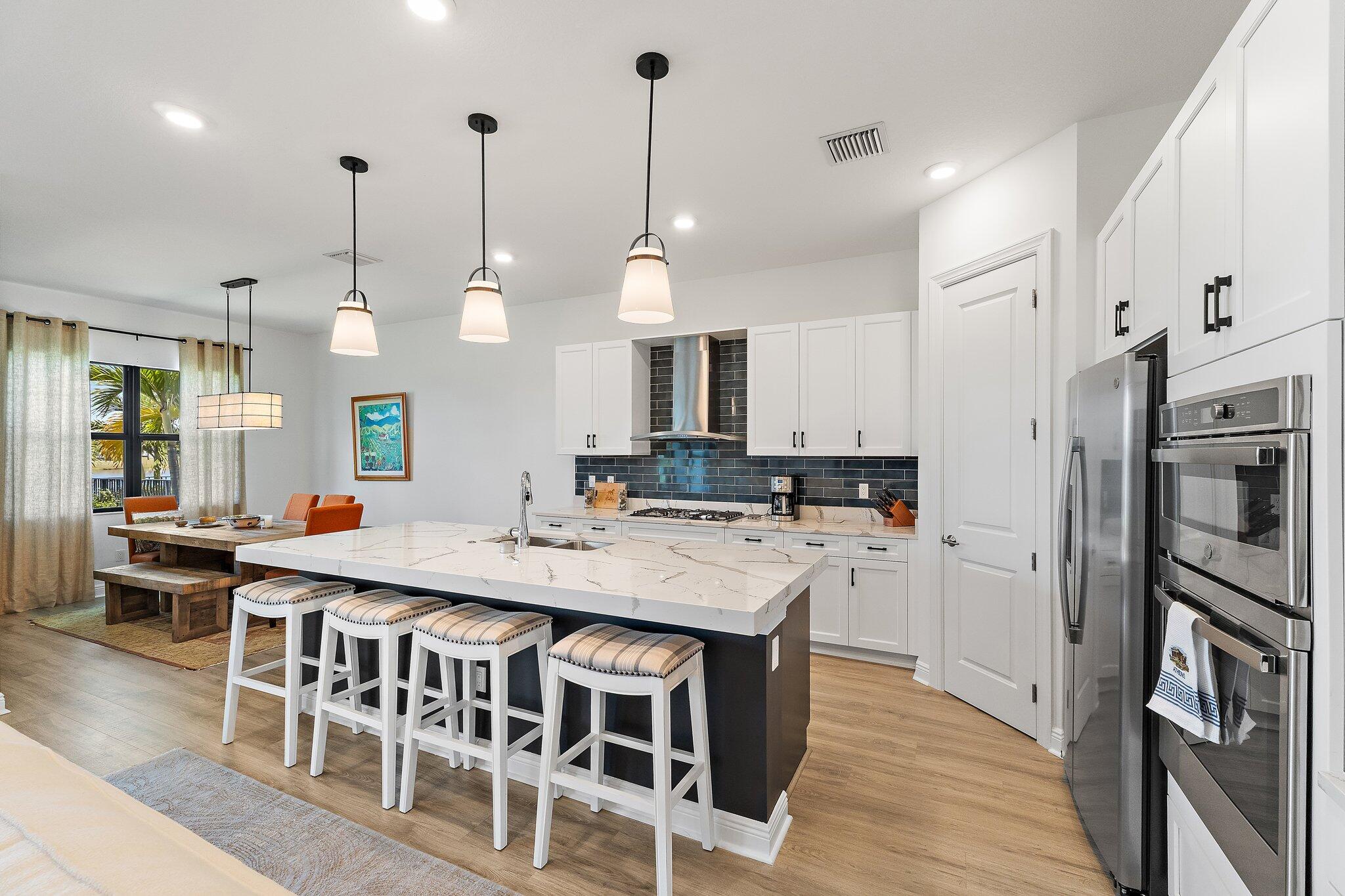 15883 Key Biscayne Lane Property Photo 13