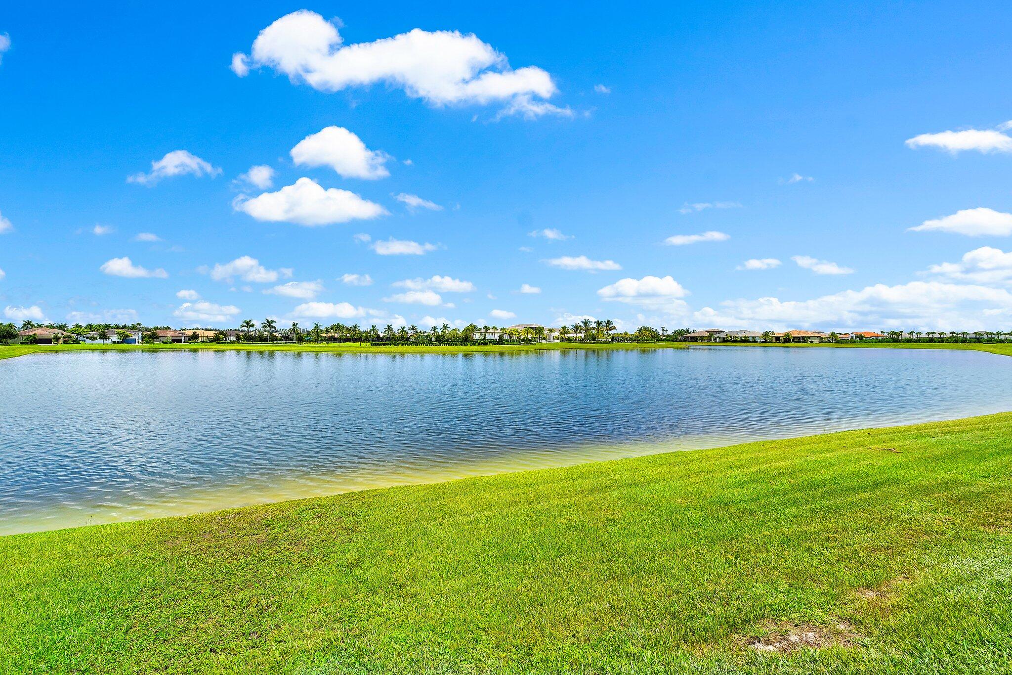 15883 Key Biscayne Lane Property Photo 34