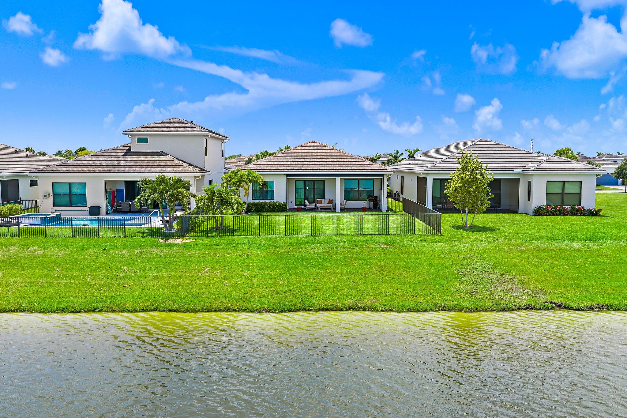 15883 Key Biscayne Lane Property Photo 35