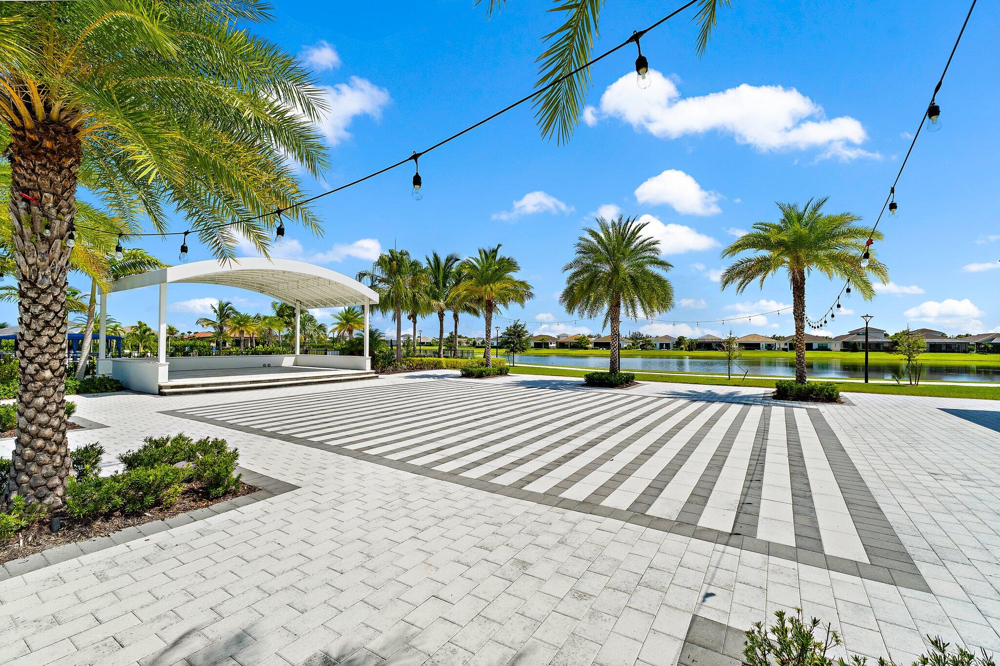 15883 Key Biscayne Lane Property Photo 46