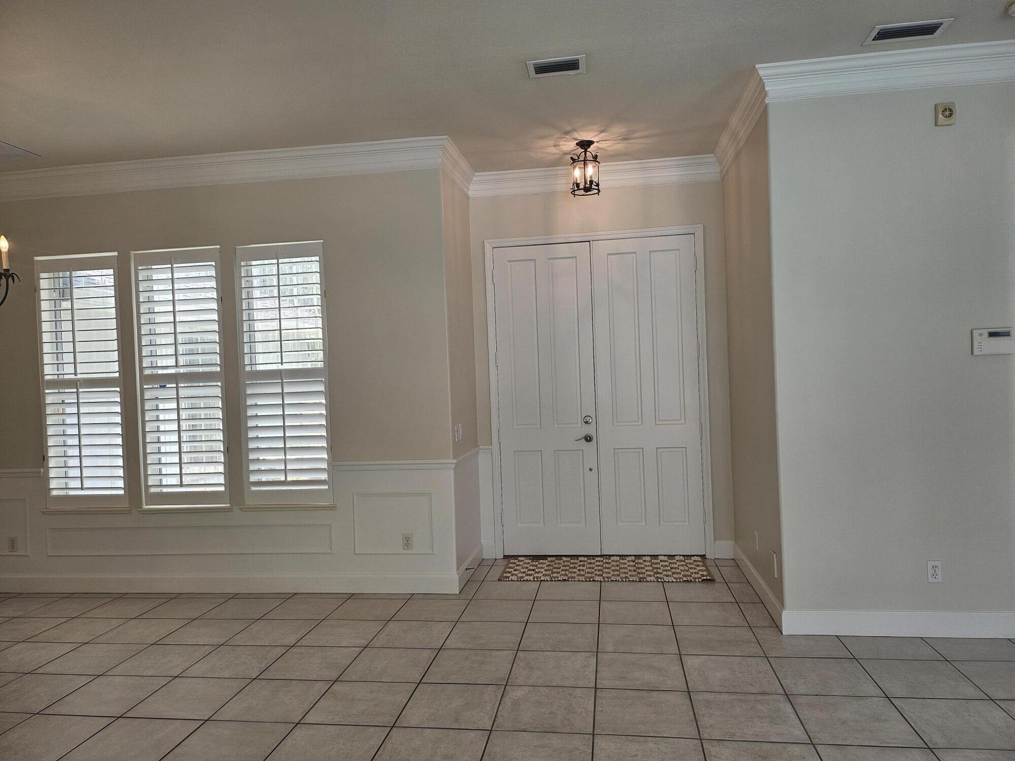 4600 12th Lane Property Photo 4