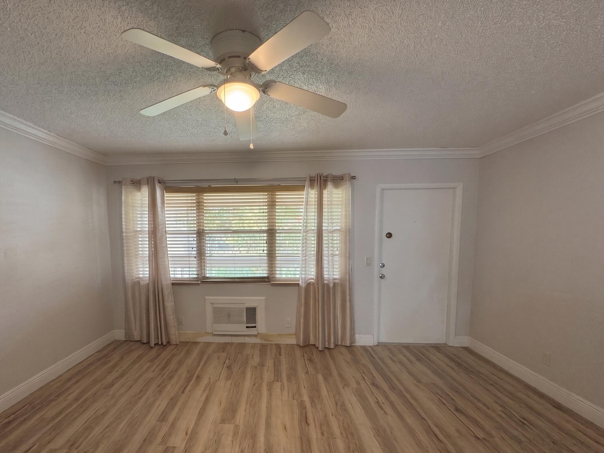 67 Upminster C Property Photo 3