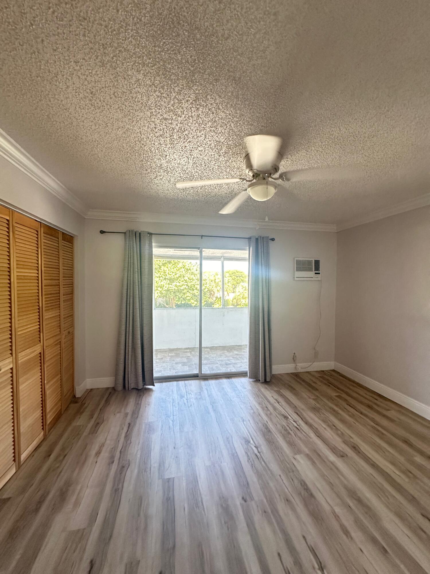 67 Upminster C Property Photo 5