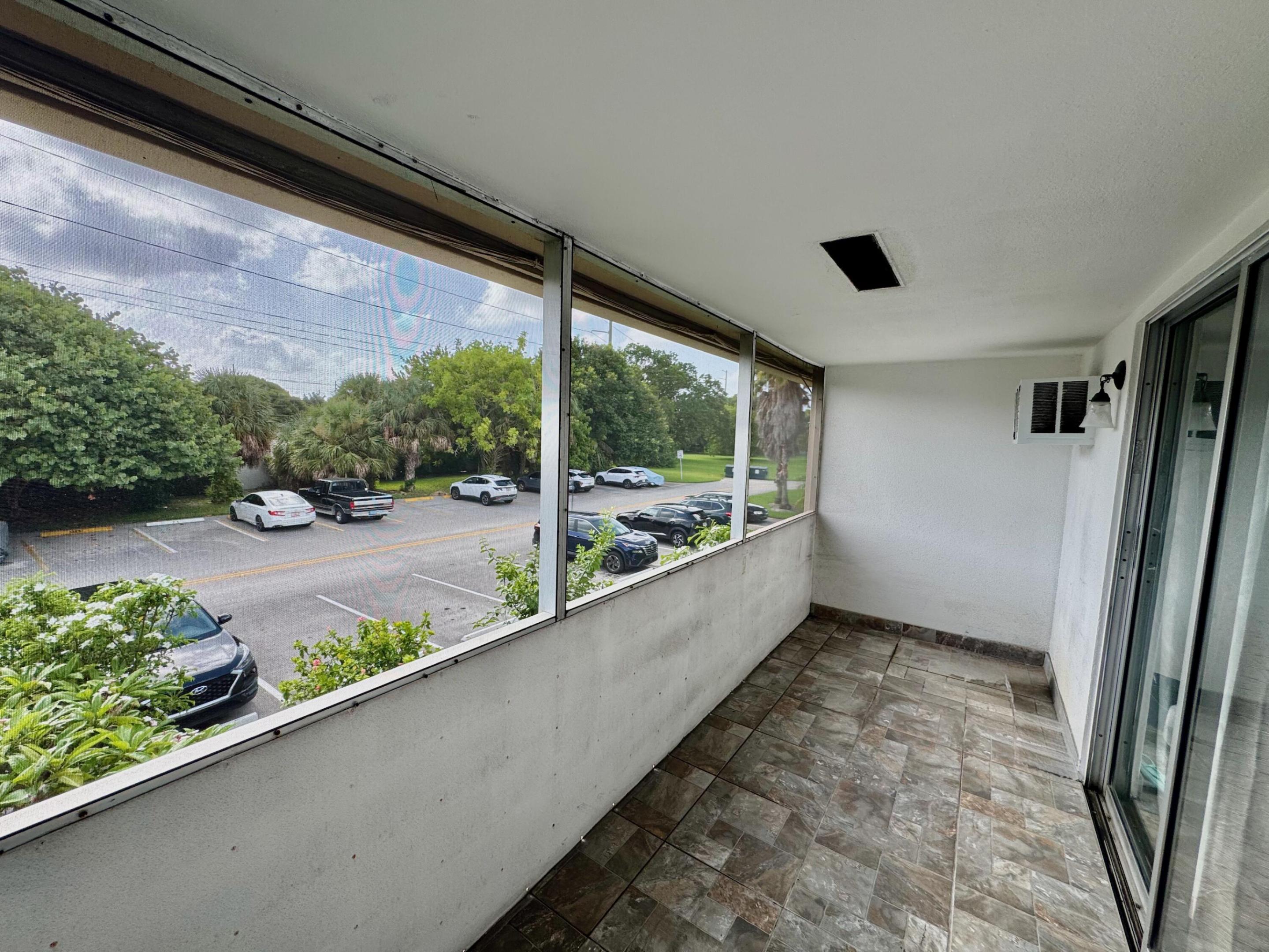 67 Upminster C Property Photo 7