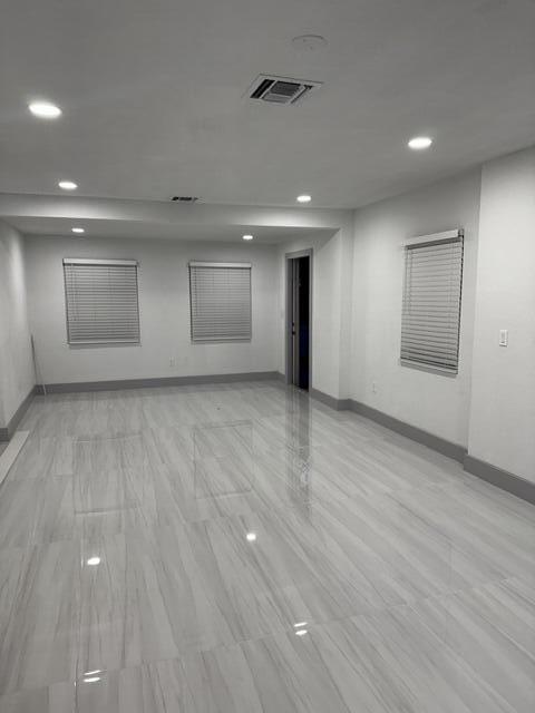 405 N E Street Property Photo 11