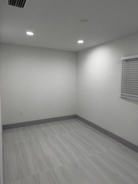 405 N E Street Property Photo 14