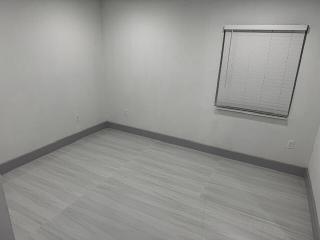 405 N E Street Property Photo 15
