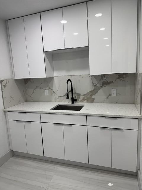 405 N E Street Property Photo 25