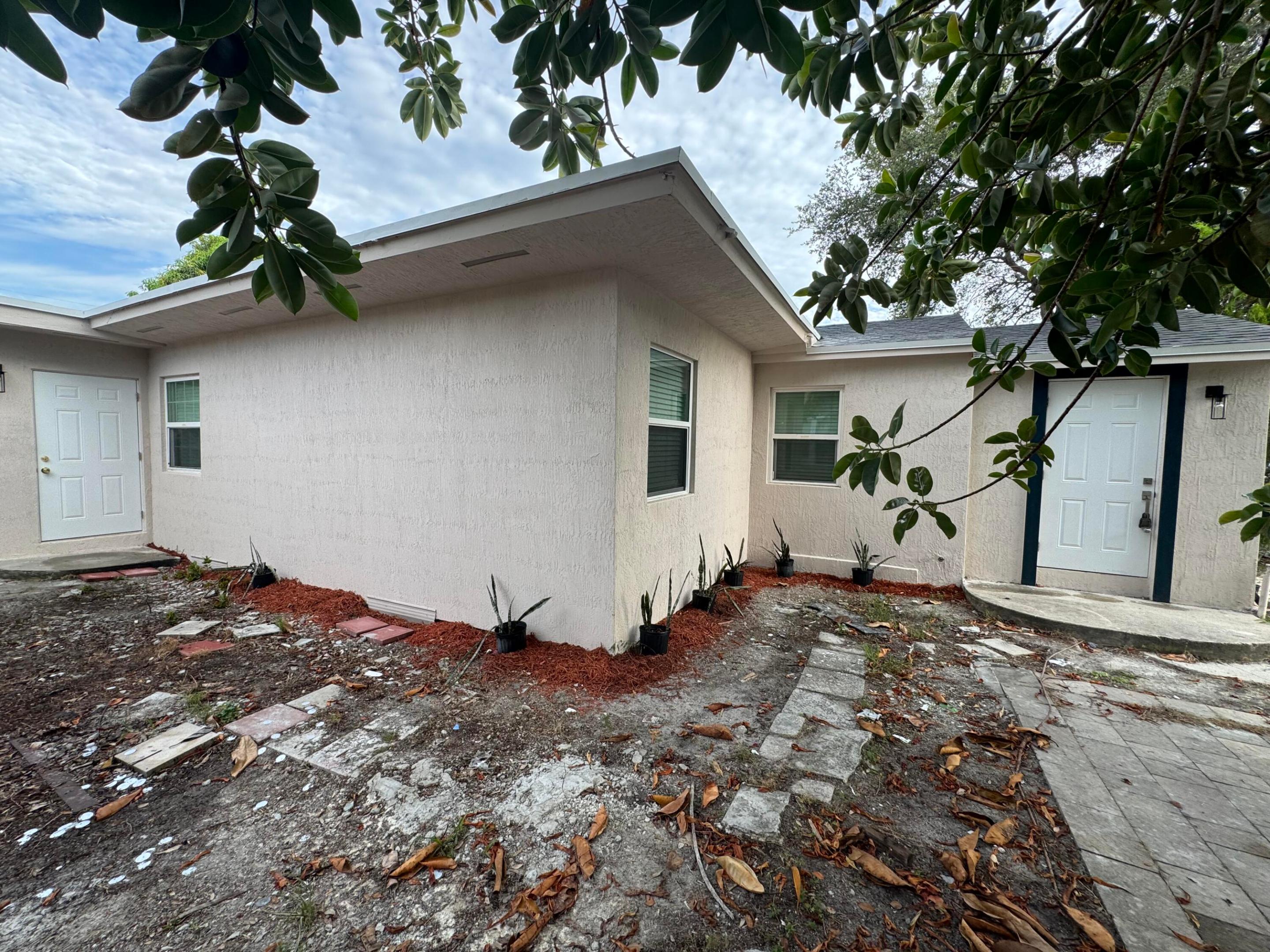 405 N E Street Property Photo 26
