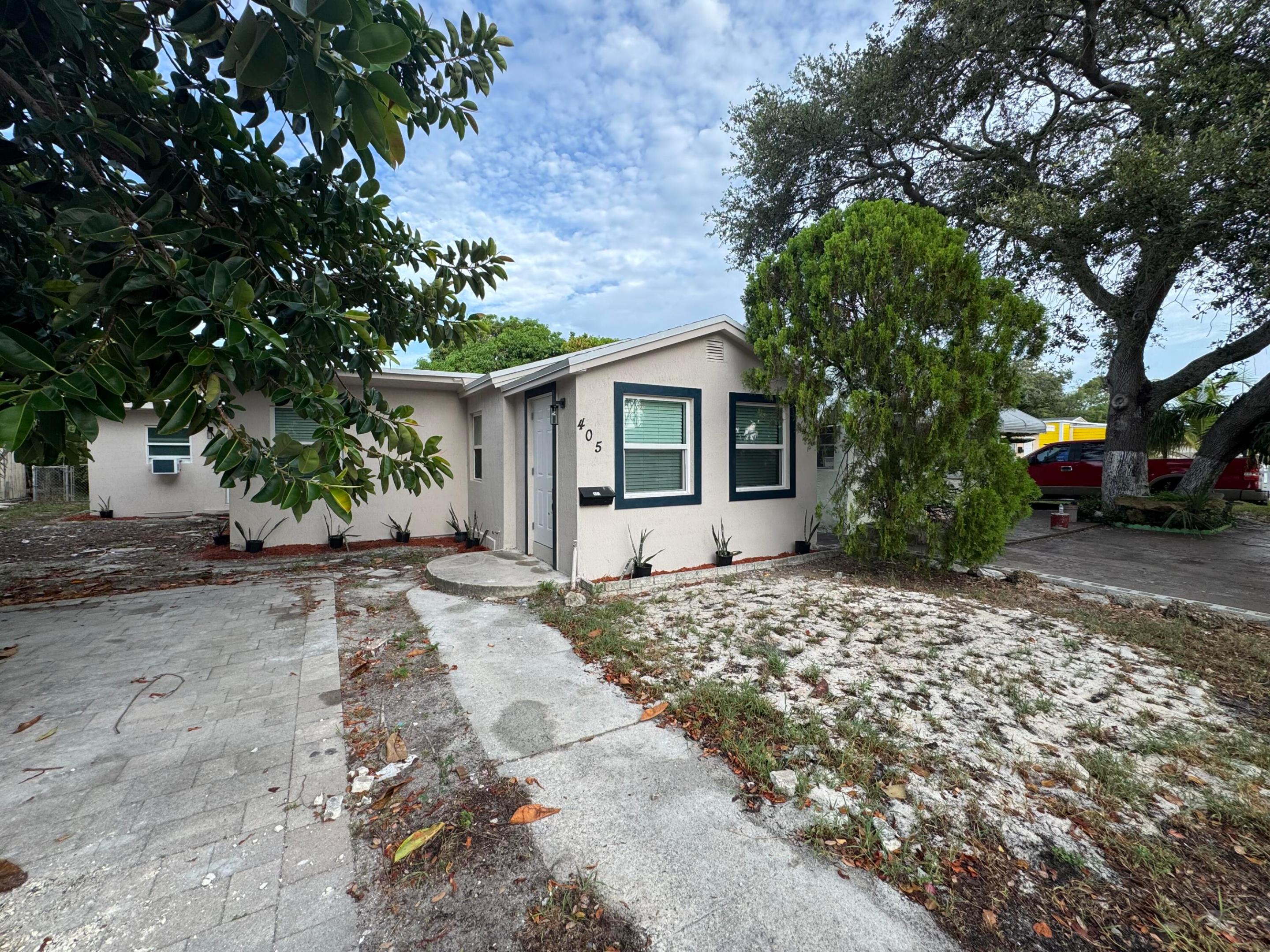 405 N E Street Property Photo 29