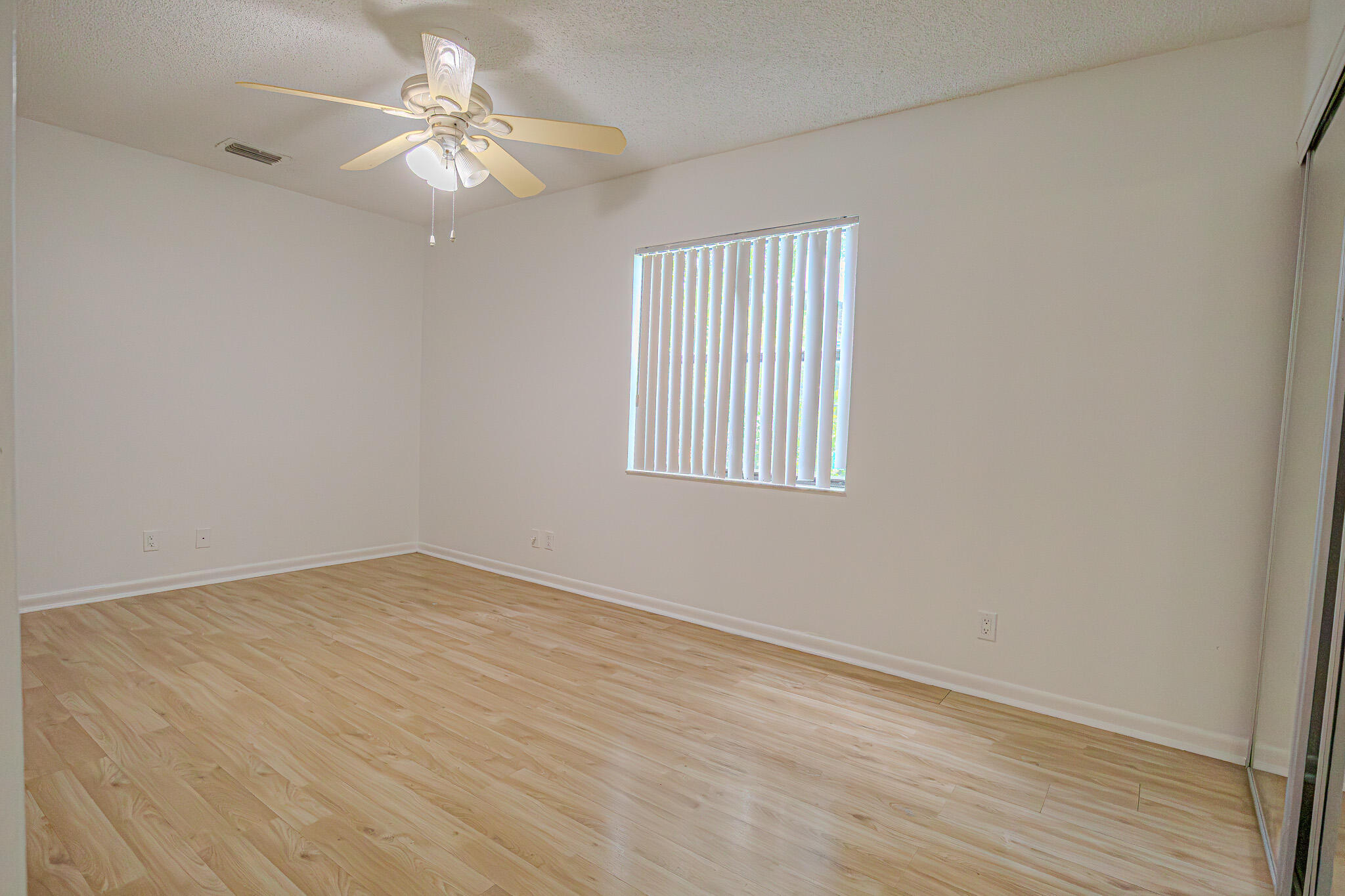 7 Crossings Circle C Property Photo 15