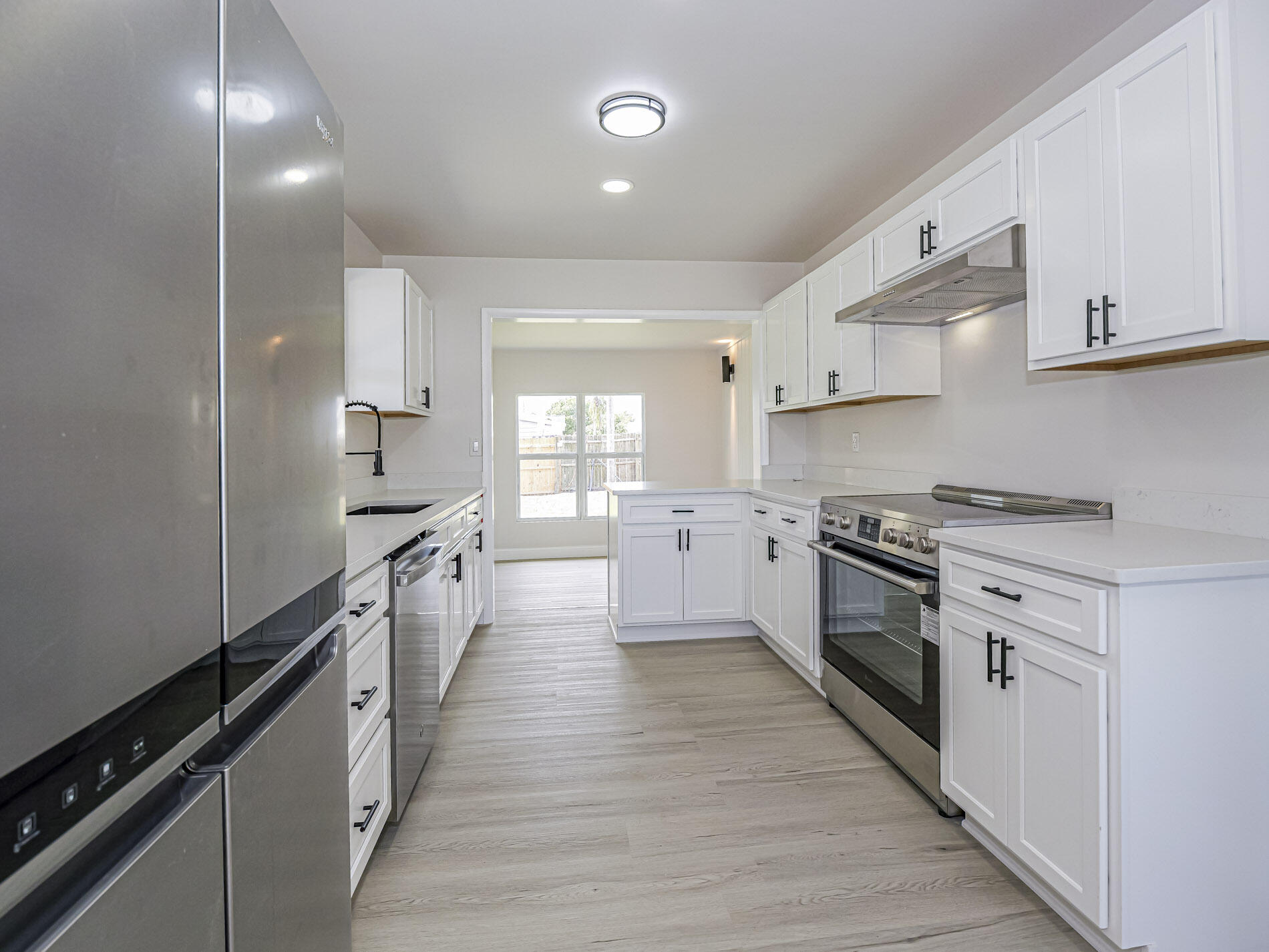 375 Manly Avenue Property Photo 13