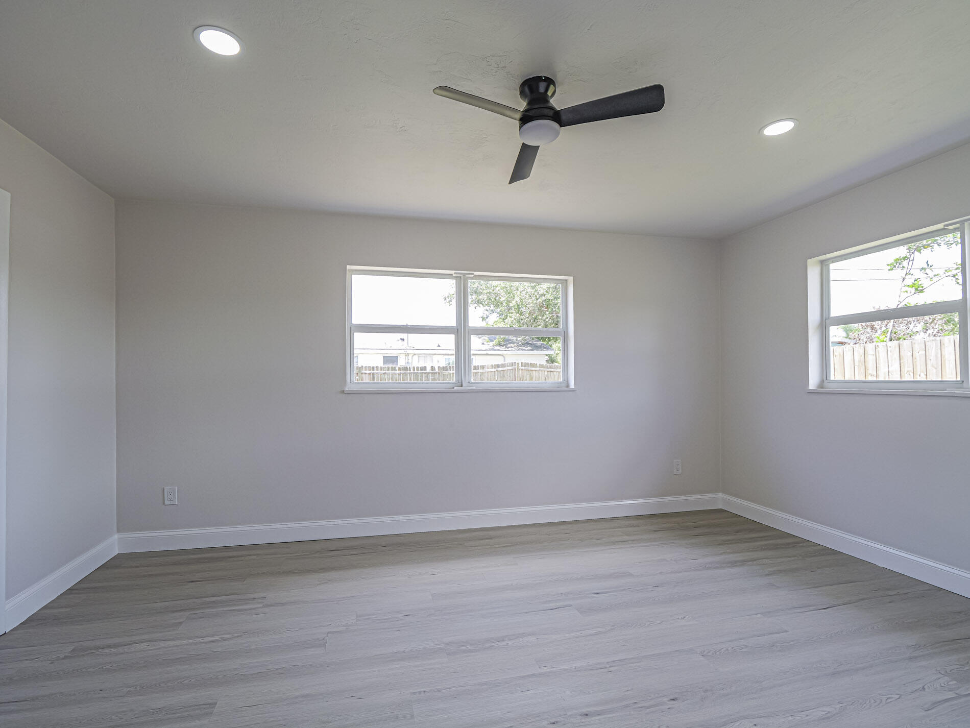 375 Manly Avenue Property Photo 17