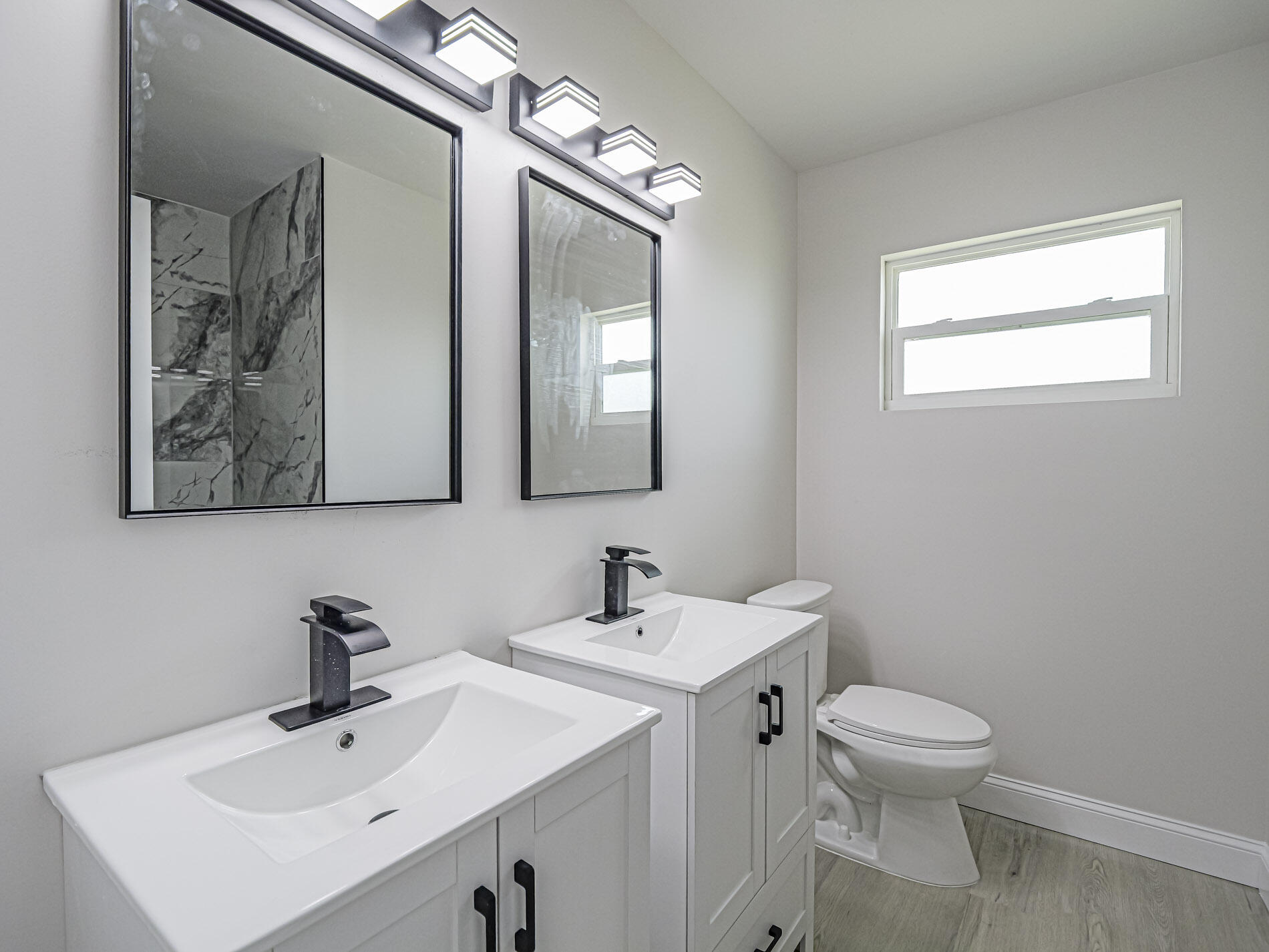 375 Manly Avenue Property Photo 20
