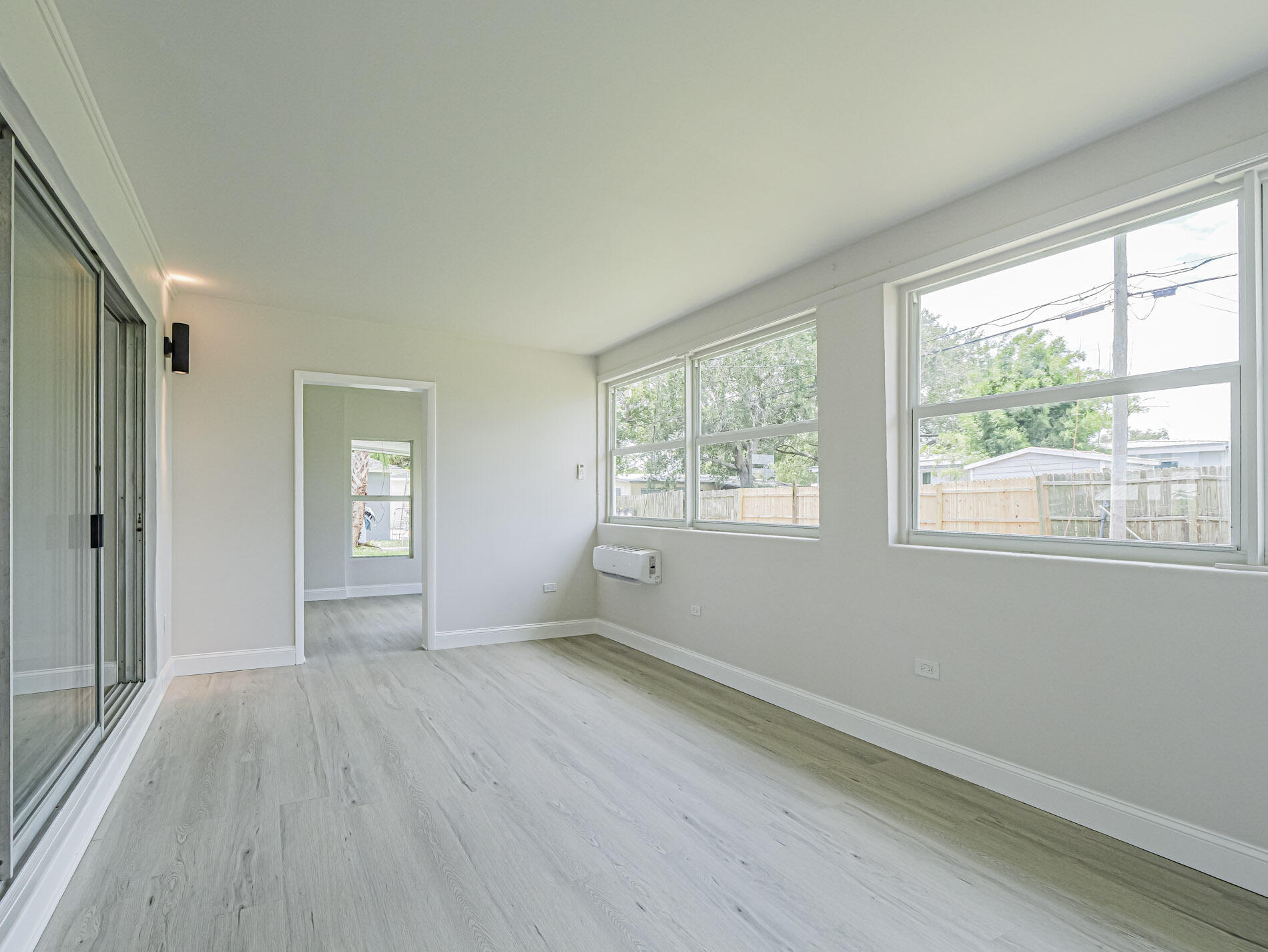 375 Manly Avenue Property Photo 23