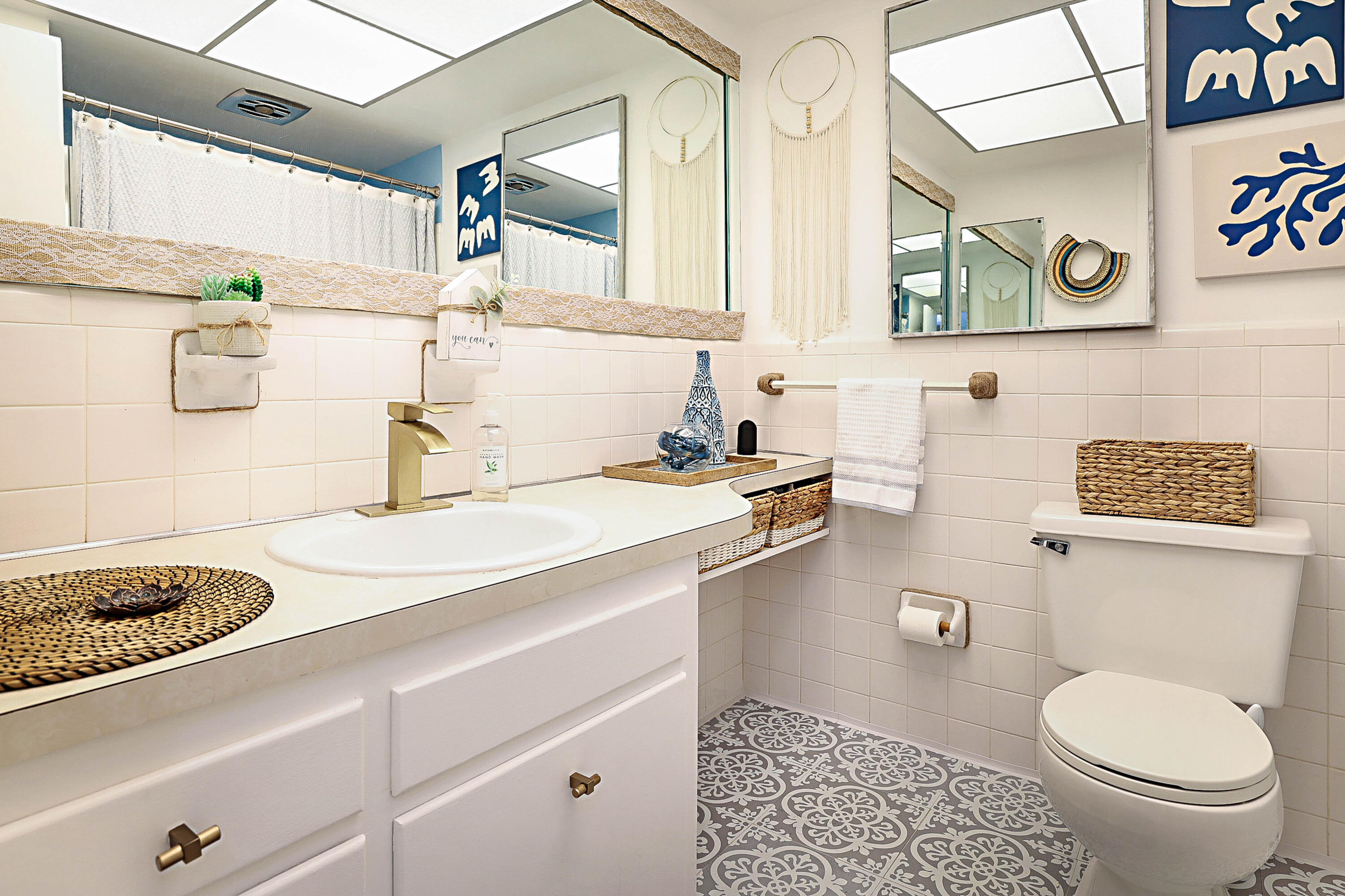 1110 N Riverside Drive 12 Property Photo 6