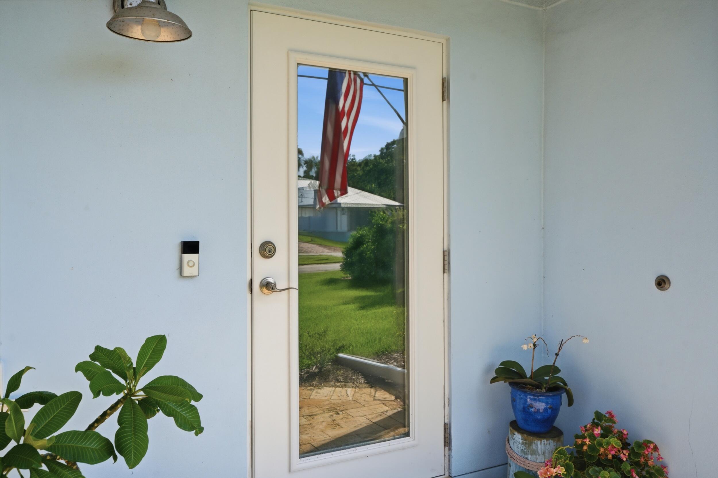 1719 Sw Dyer Point Road Property Photo 5