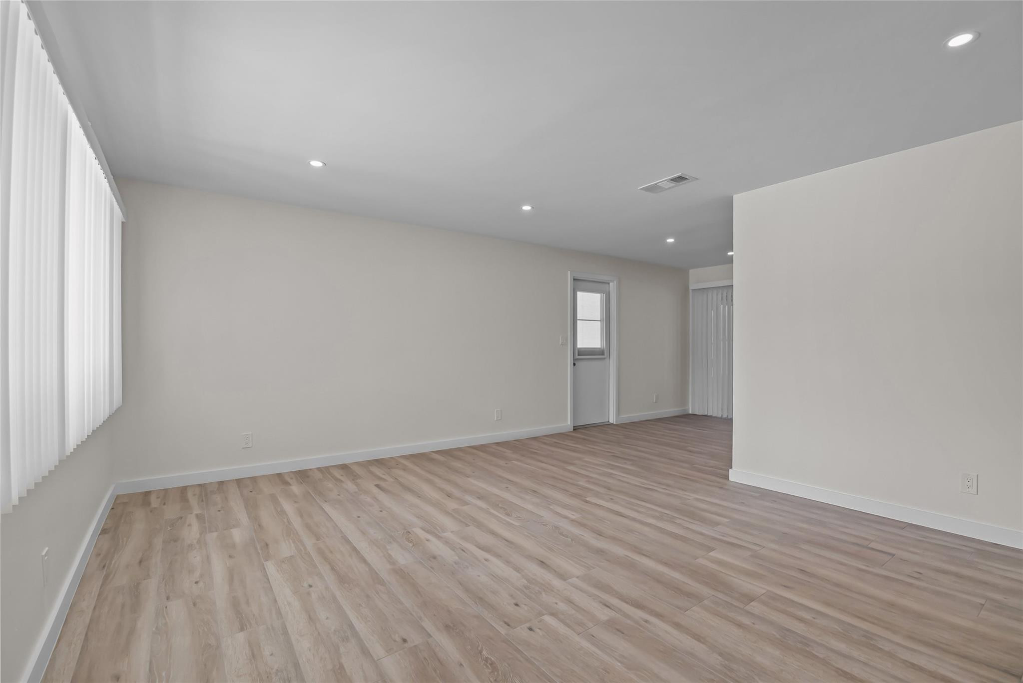 908 Lighthouse Drive Property Photo 10
