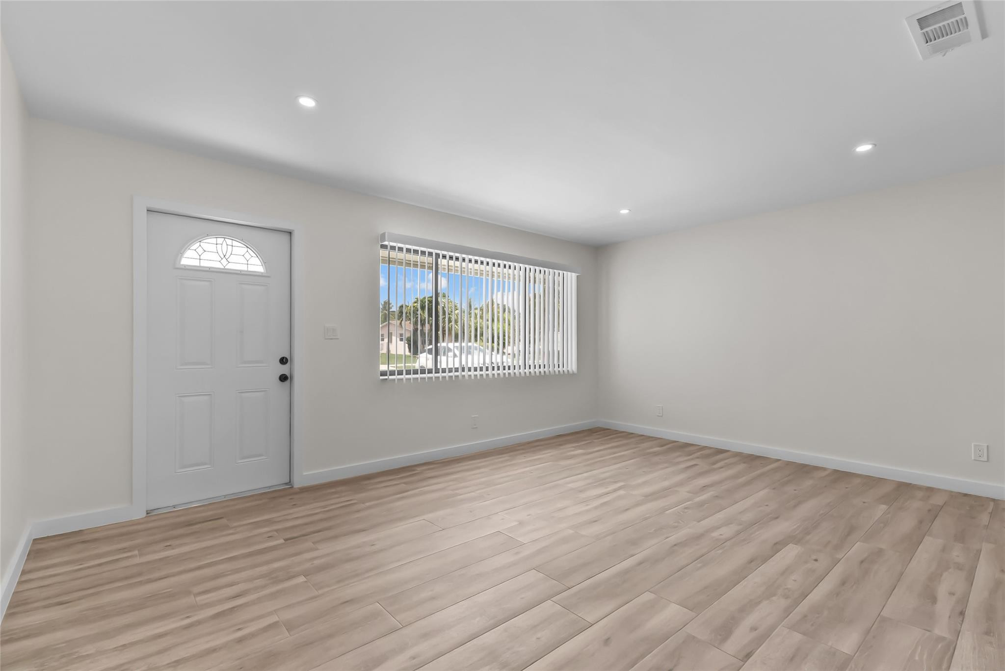 908 Lighthouse Drive Property Photo 12