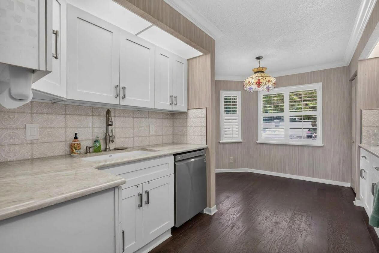 1604 Abaco Drive D1 Property Photo 1
