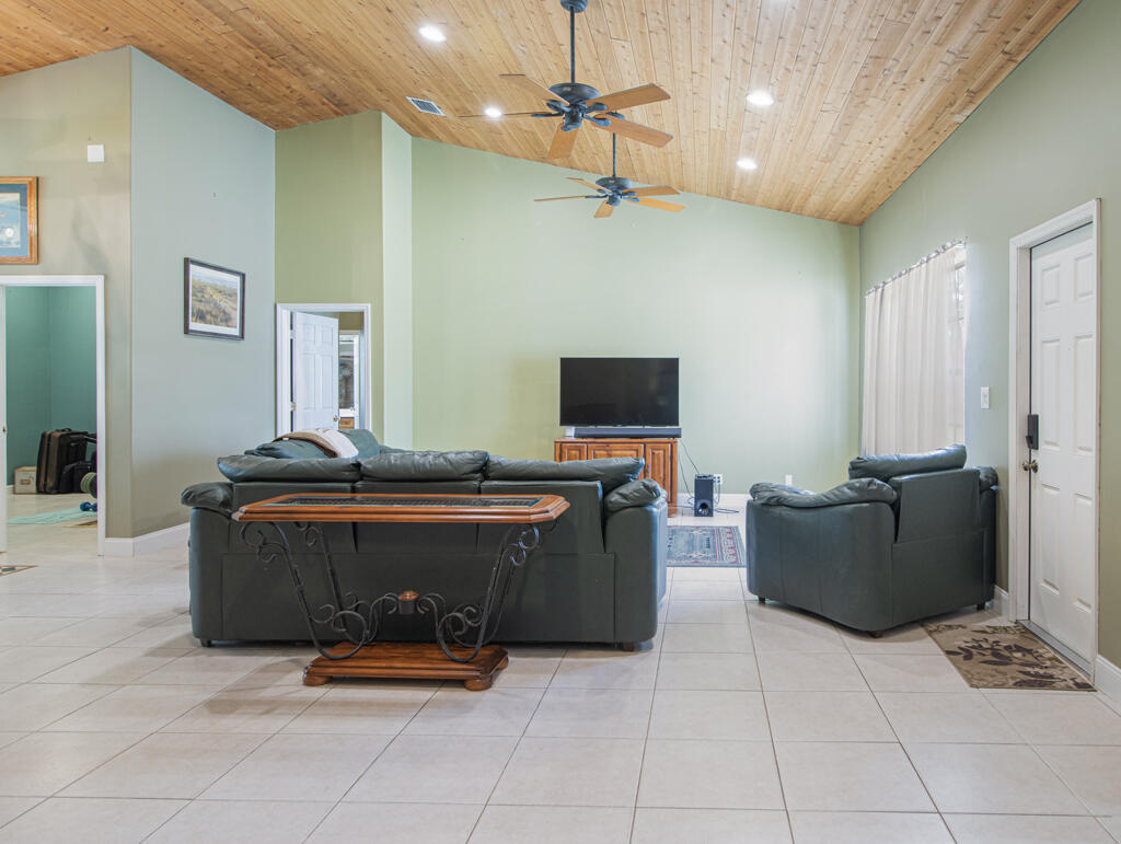 14662 78th Place N Property Photo 10