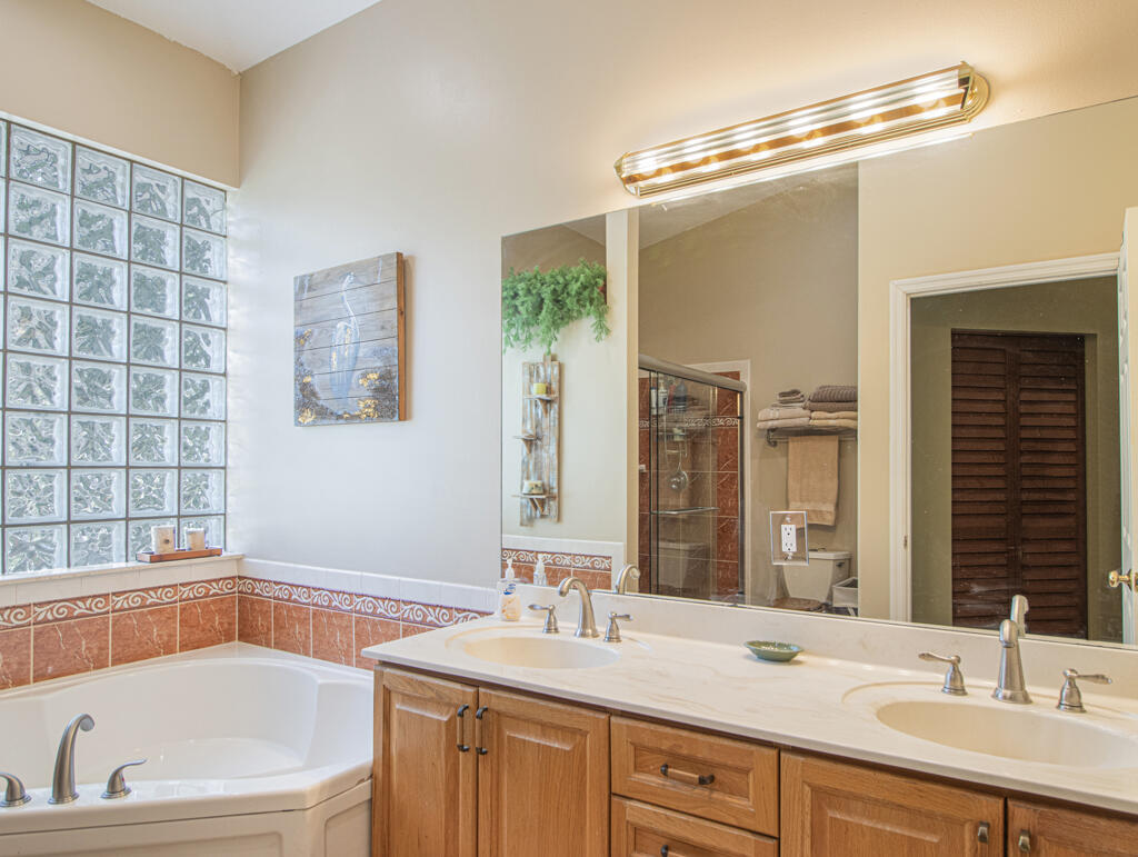 14662 78th Place N Property Photo 16