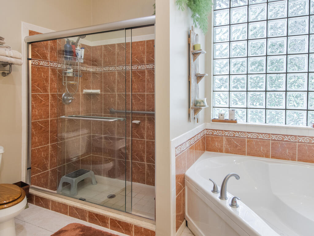 14662 78th Place N Property Photo 17
