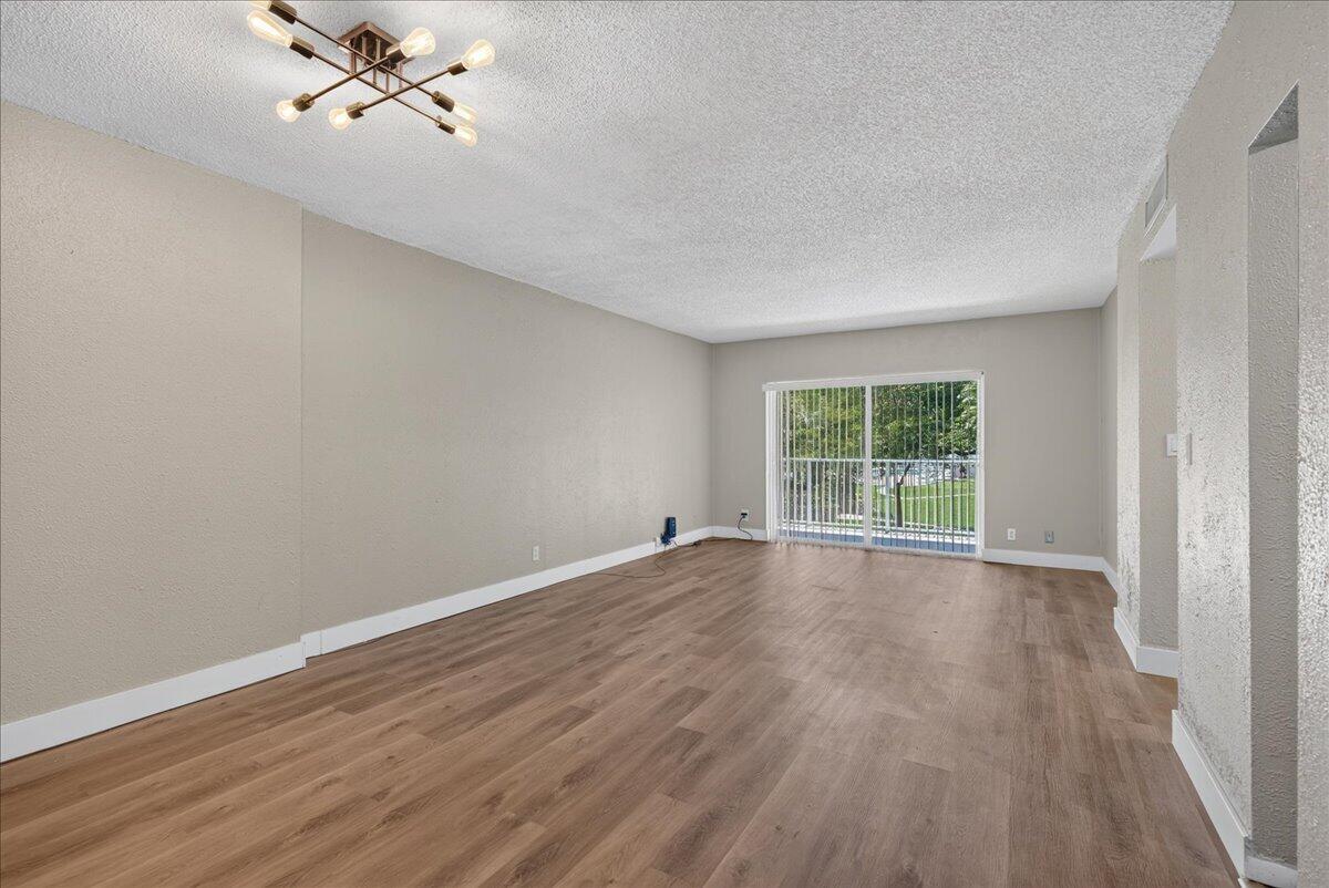 4200 Hillcrest Drive 217 Property Photo 5