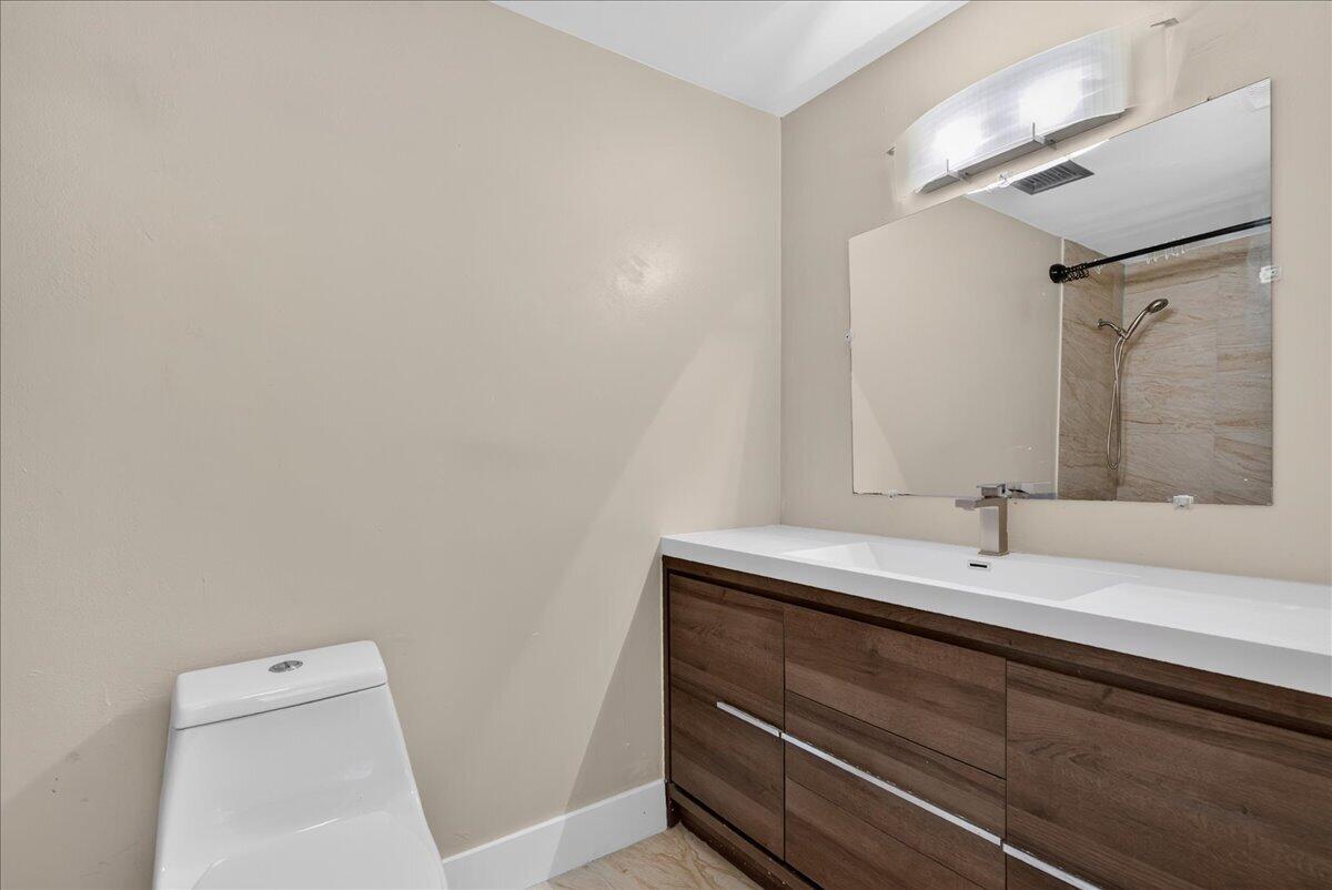 4200 Hillcrest Drive 217 Property Photo 26
