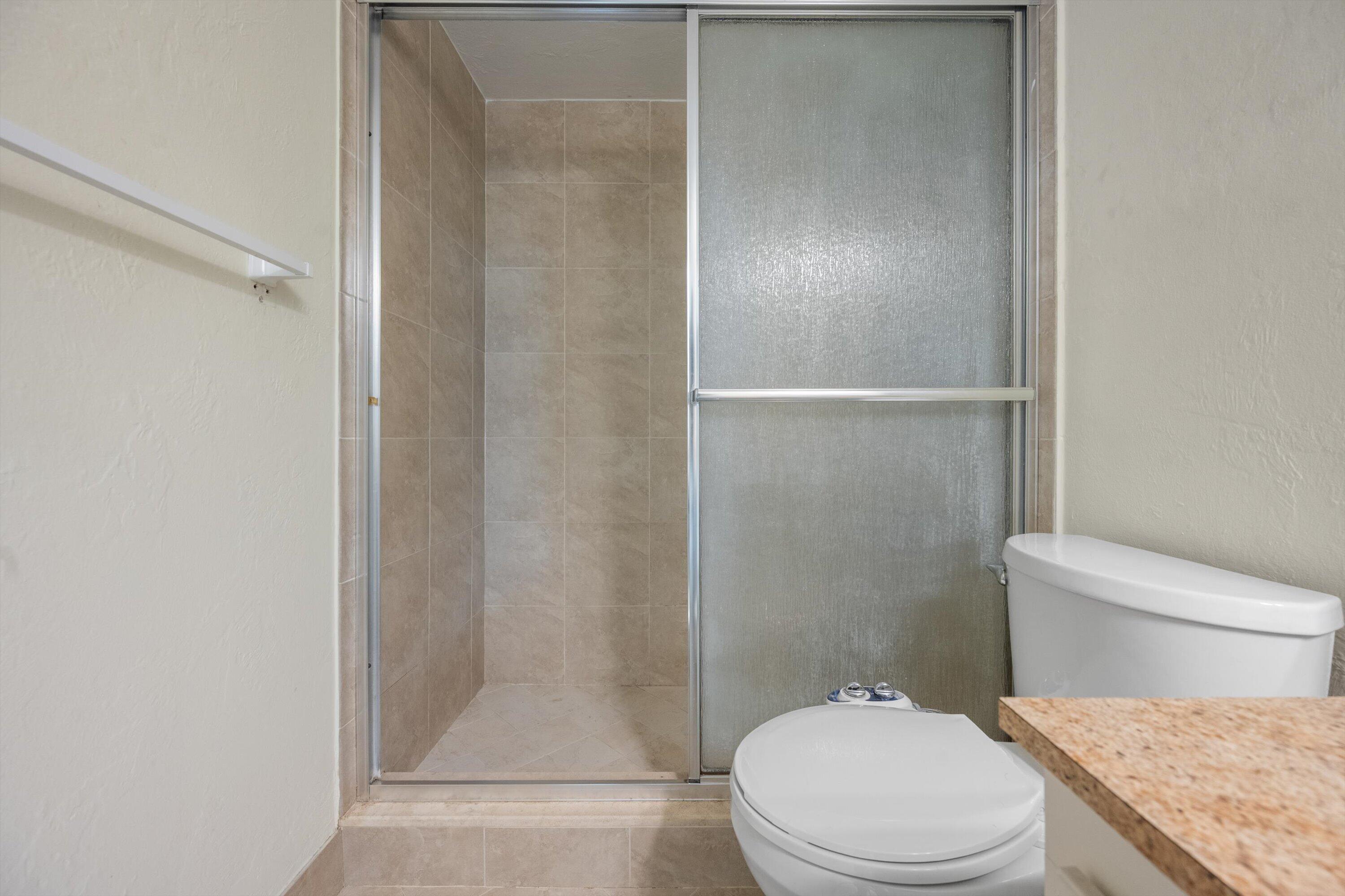 2800 N Ocean Drive A-8b Property Photo 15
