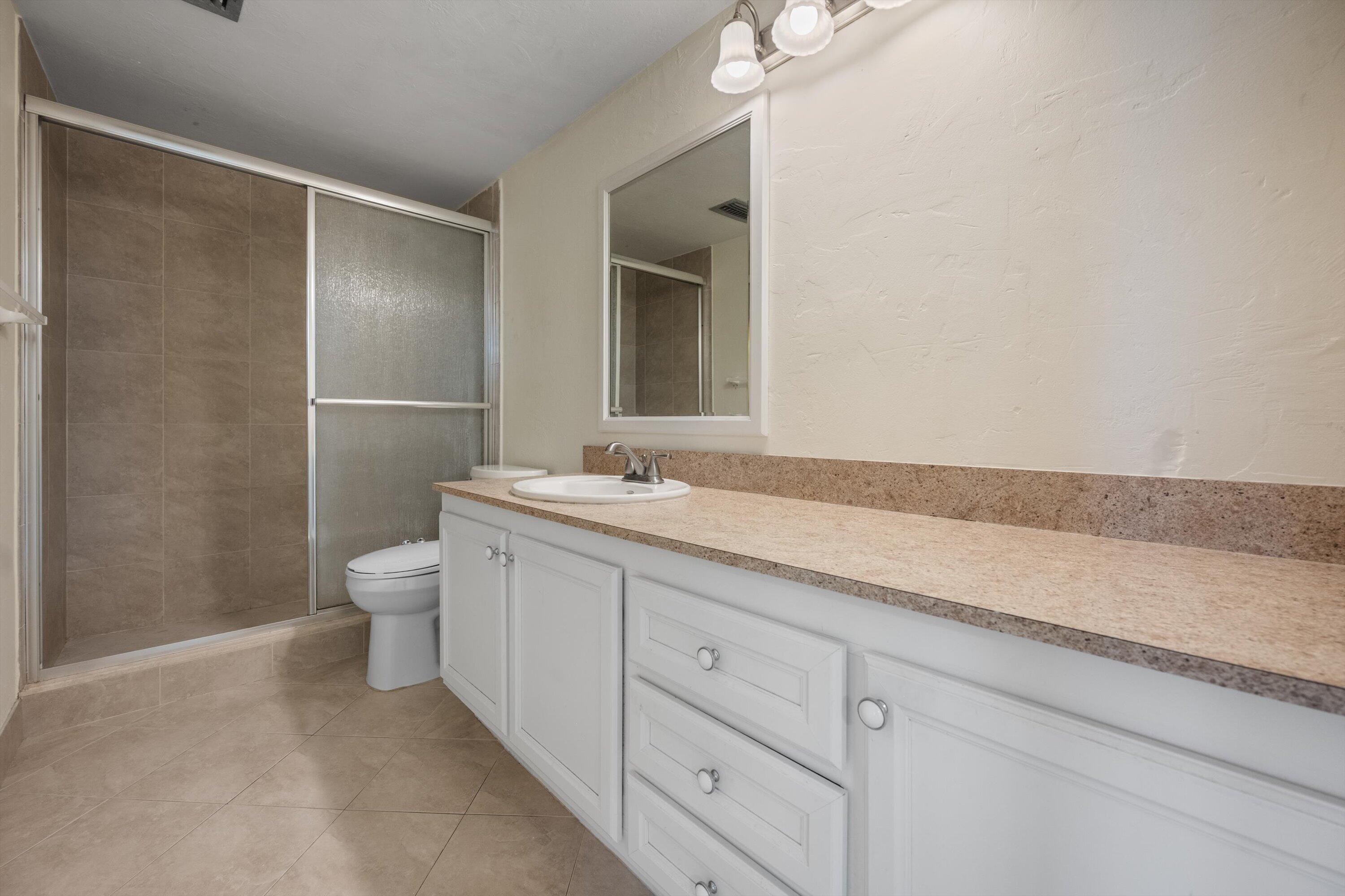 2800 N Ocean Drive A-8b Property Photo 16